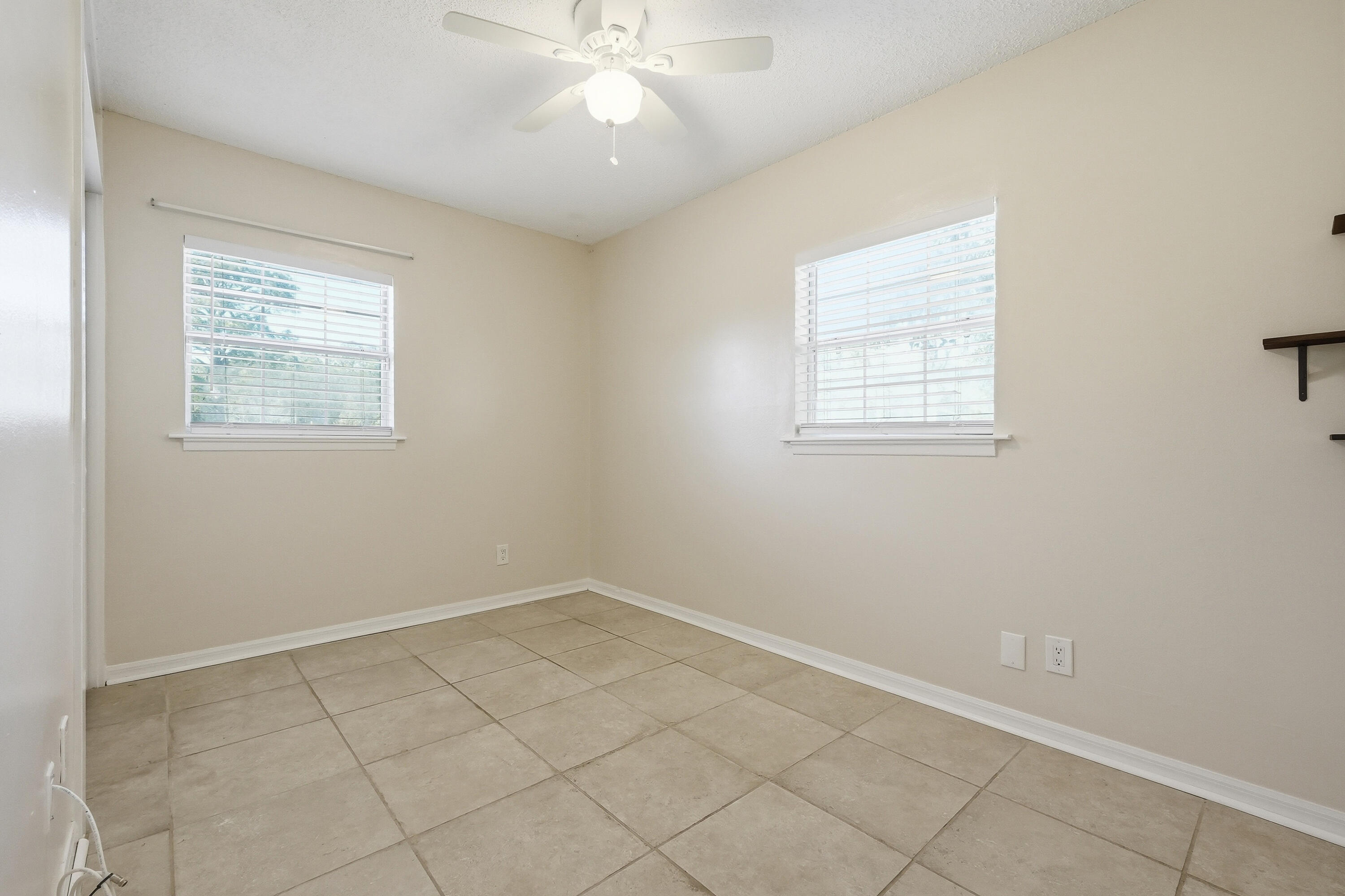 SPRINGDALE - Residential Lease