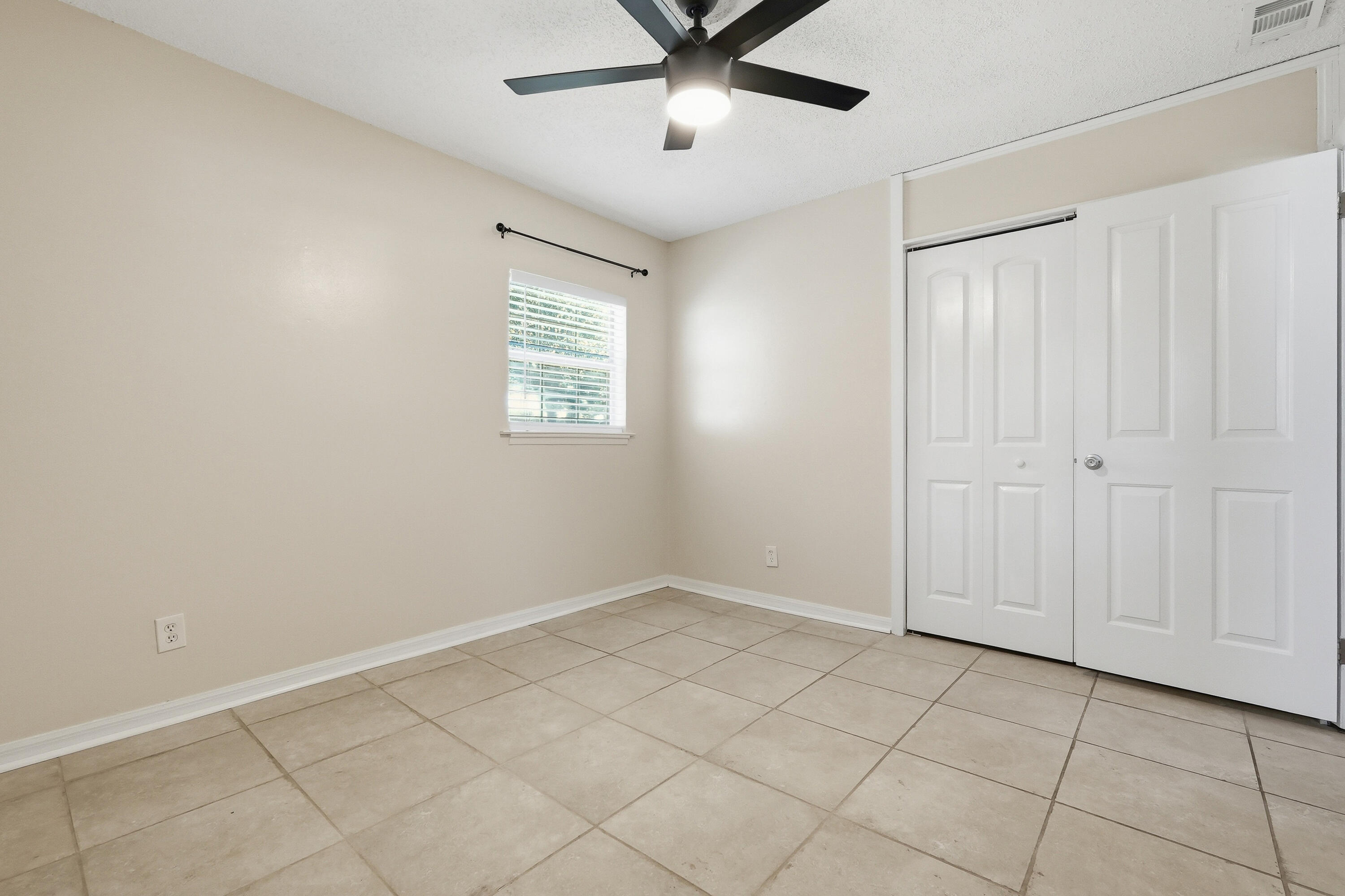SPRINGDALE - Residential Lease