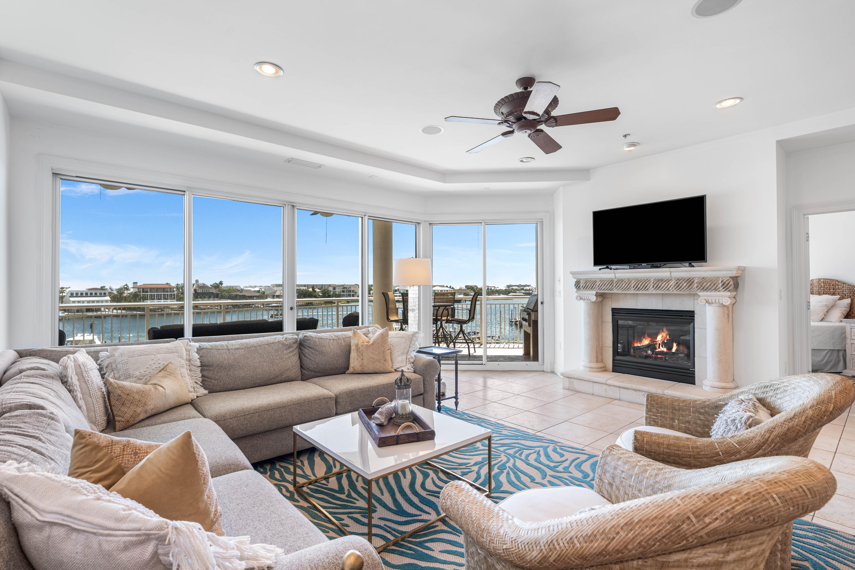 GRAND HARBOR - Residential