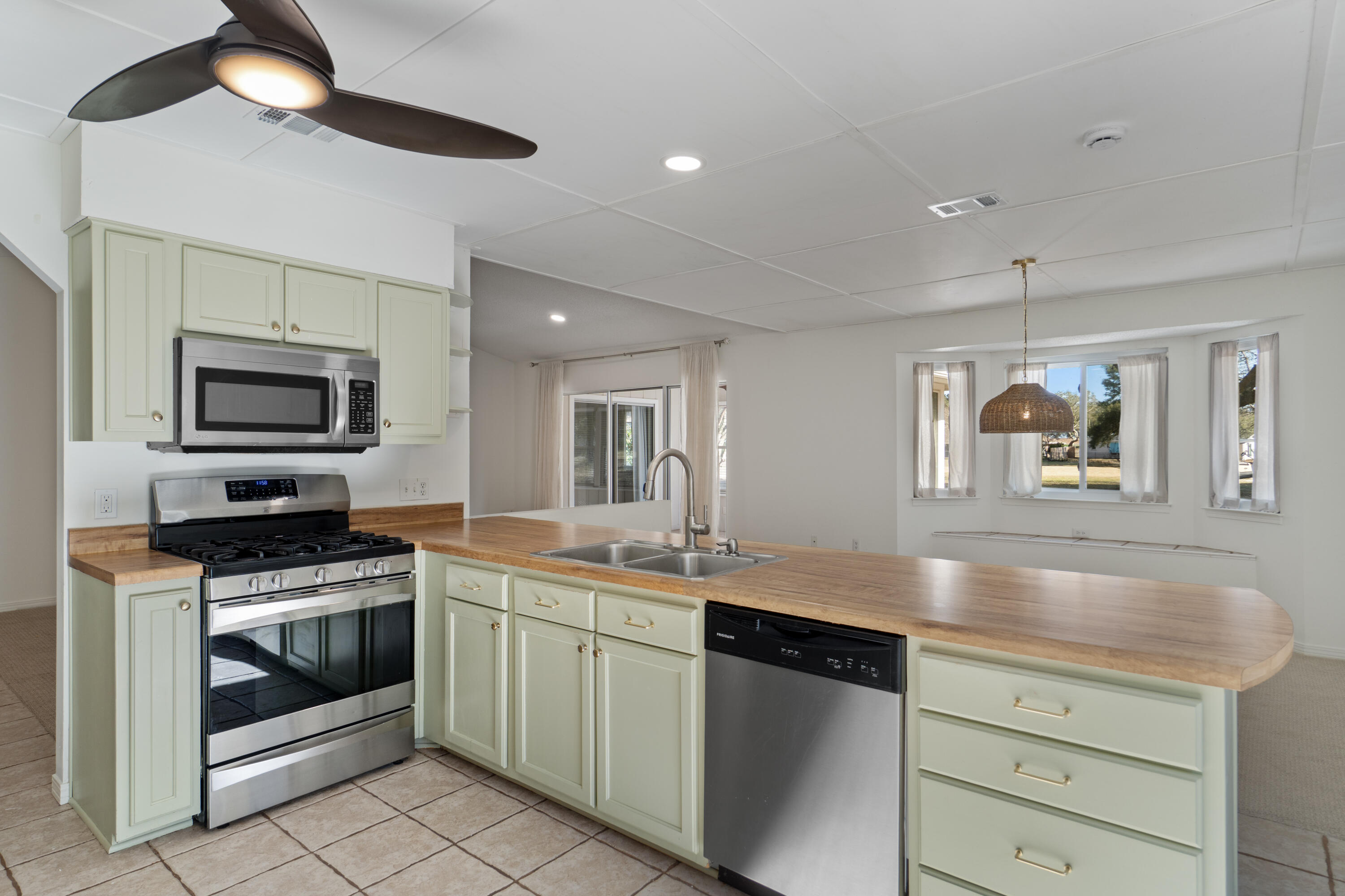 SHALIMAR POINTE PH 1 - Residential