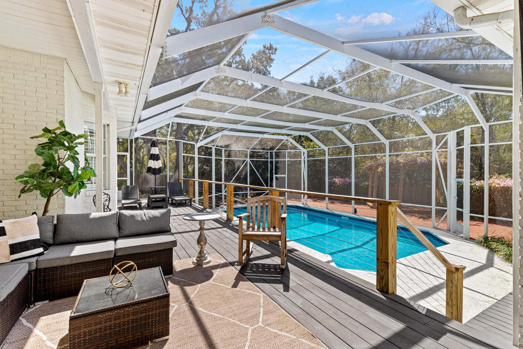 ROCKY BAYOU ESTATES 02 - Residential