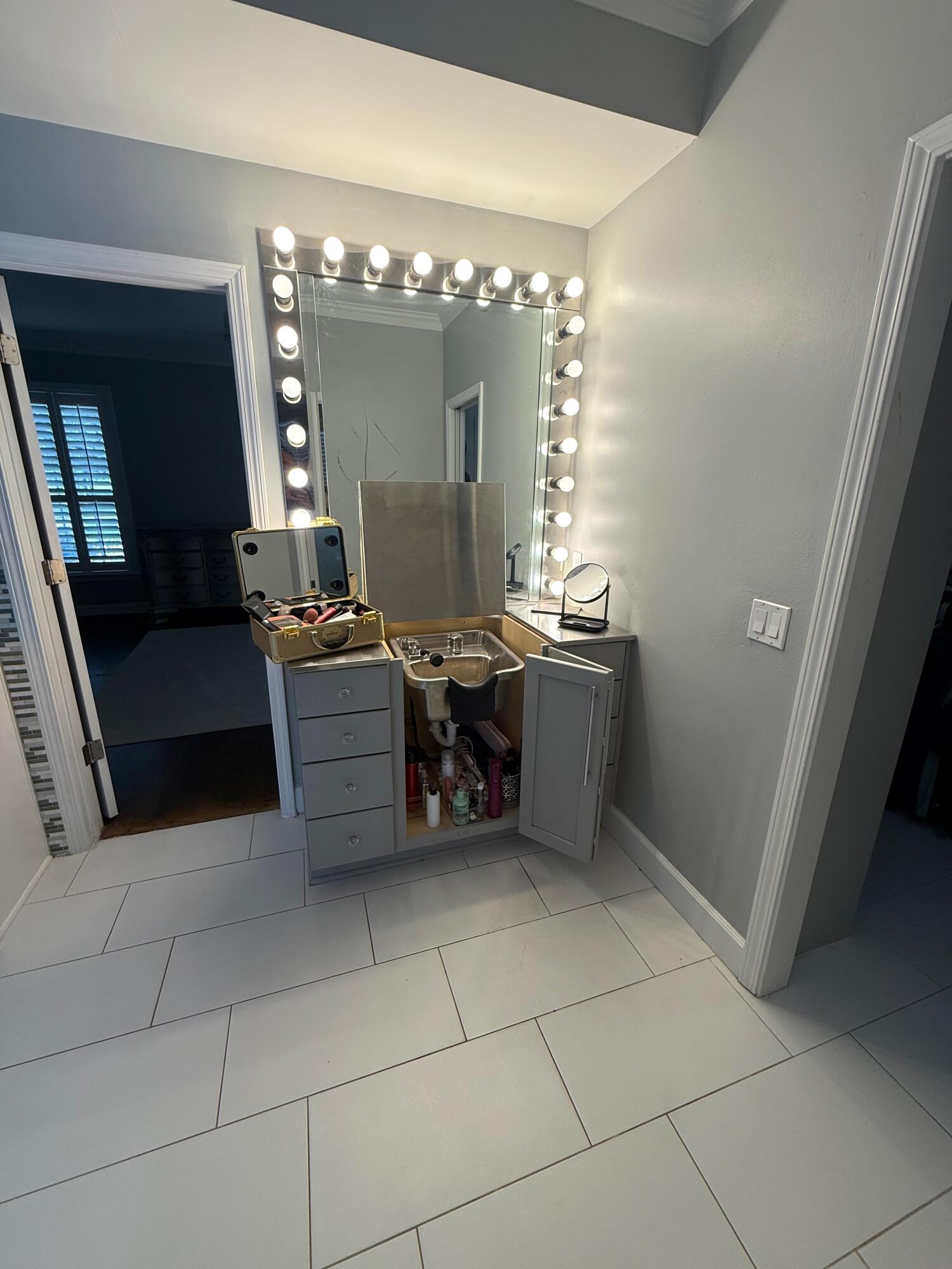 ROCKY BAYOU ESTATES 02 - Residential