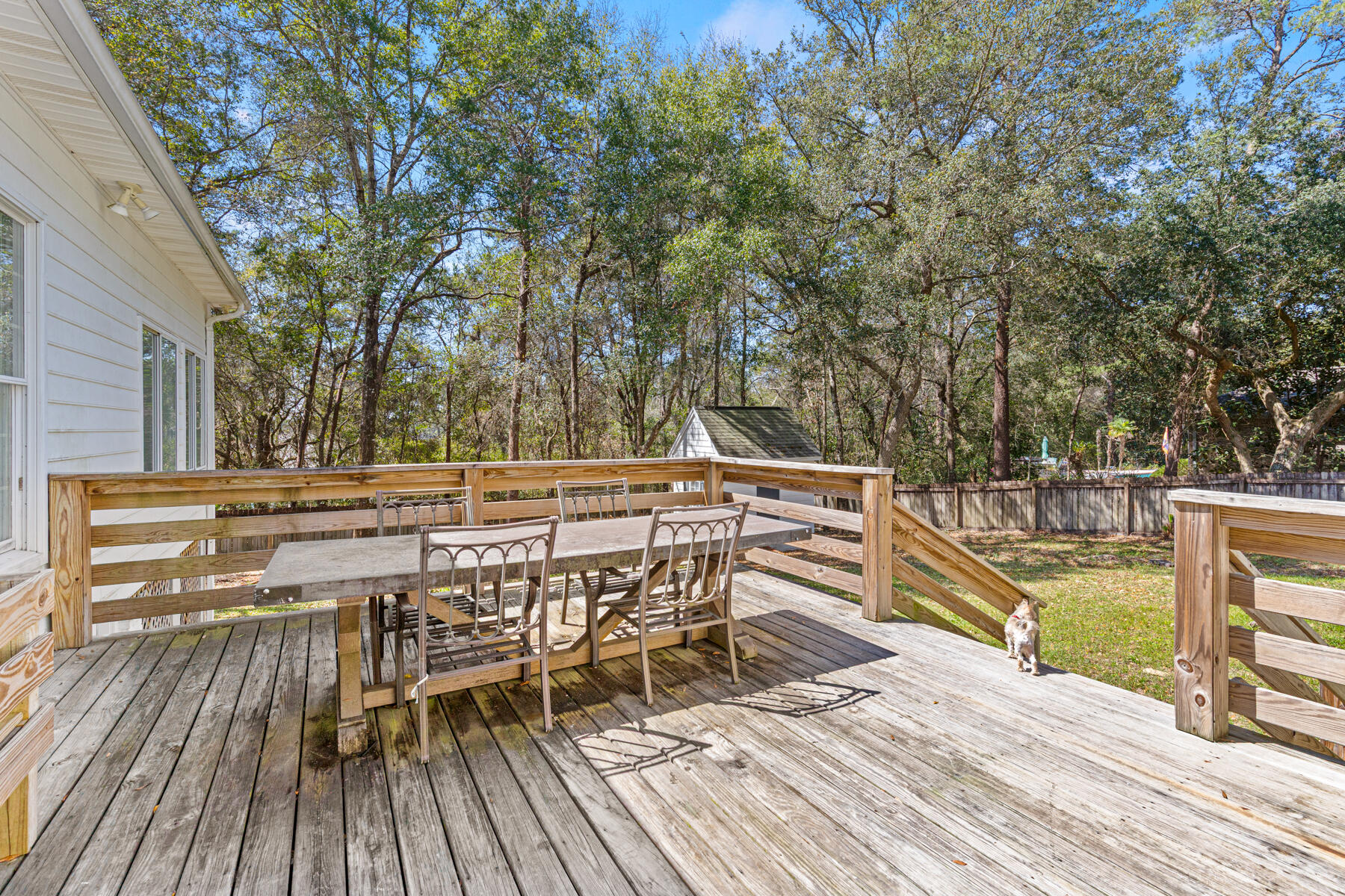 ROCKY BAYOU ESTATES 02 - Residential