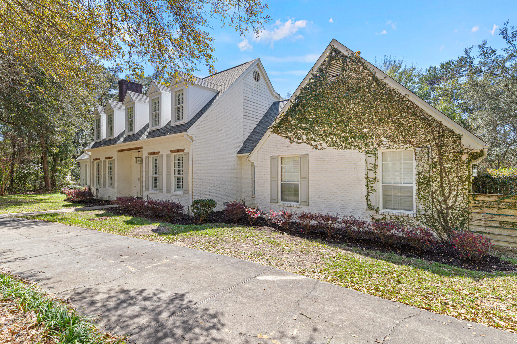 ROCKY BAYOU ESTATES 02 - Residential