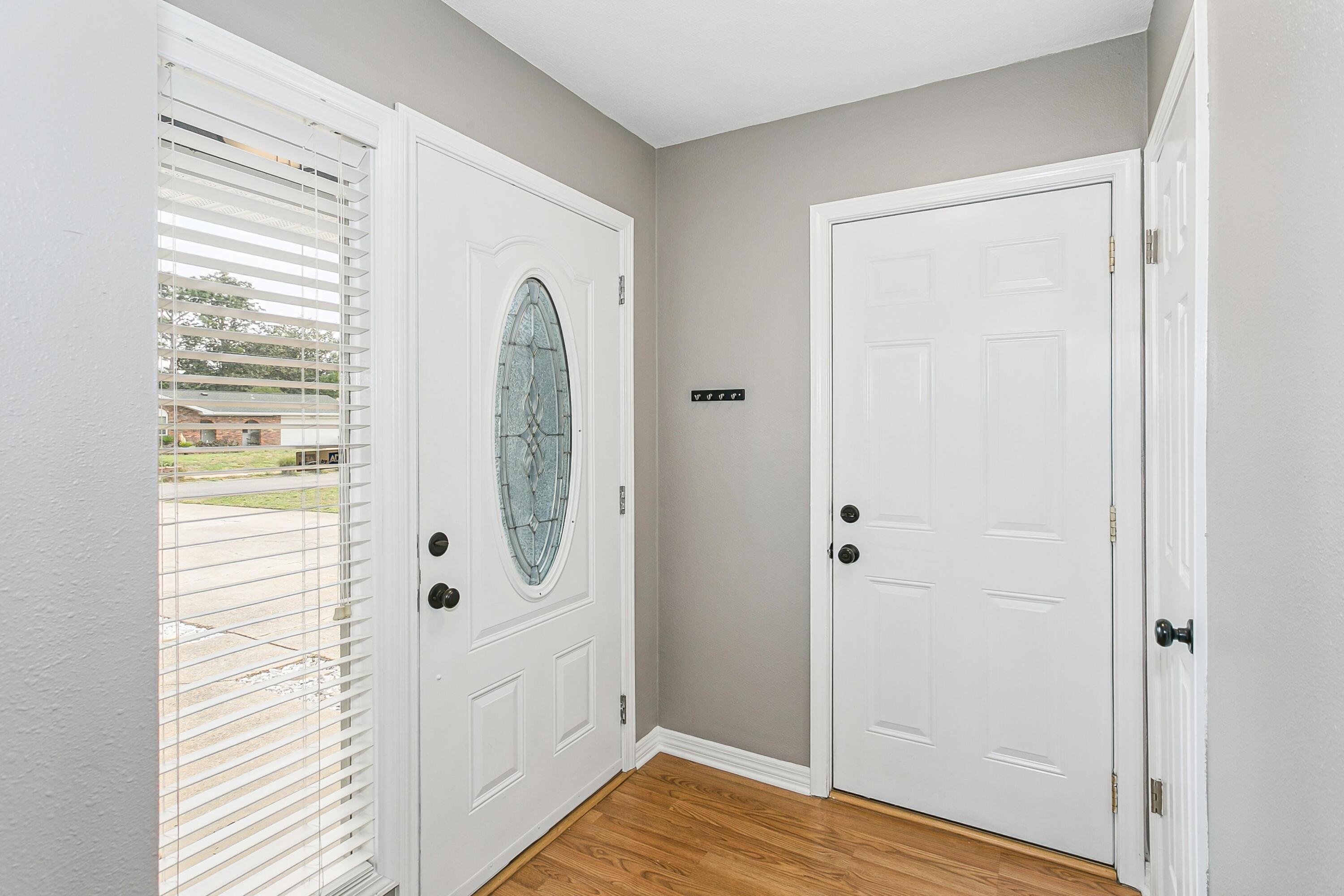 OAKRIDGE MANOR LOT 22 - Residential