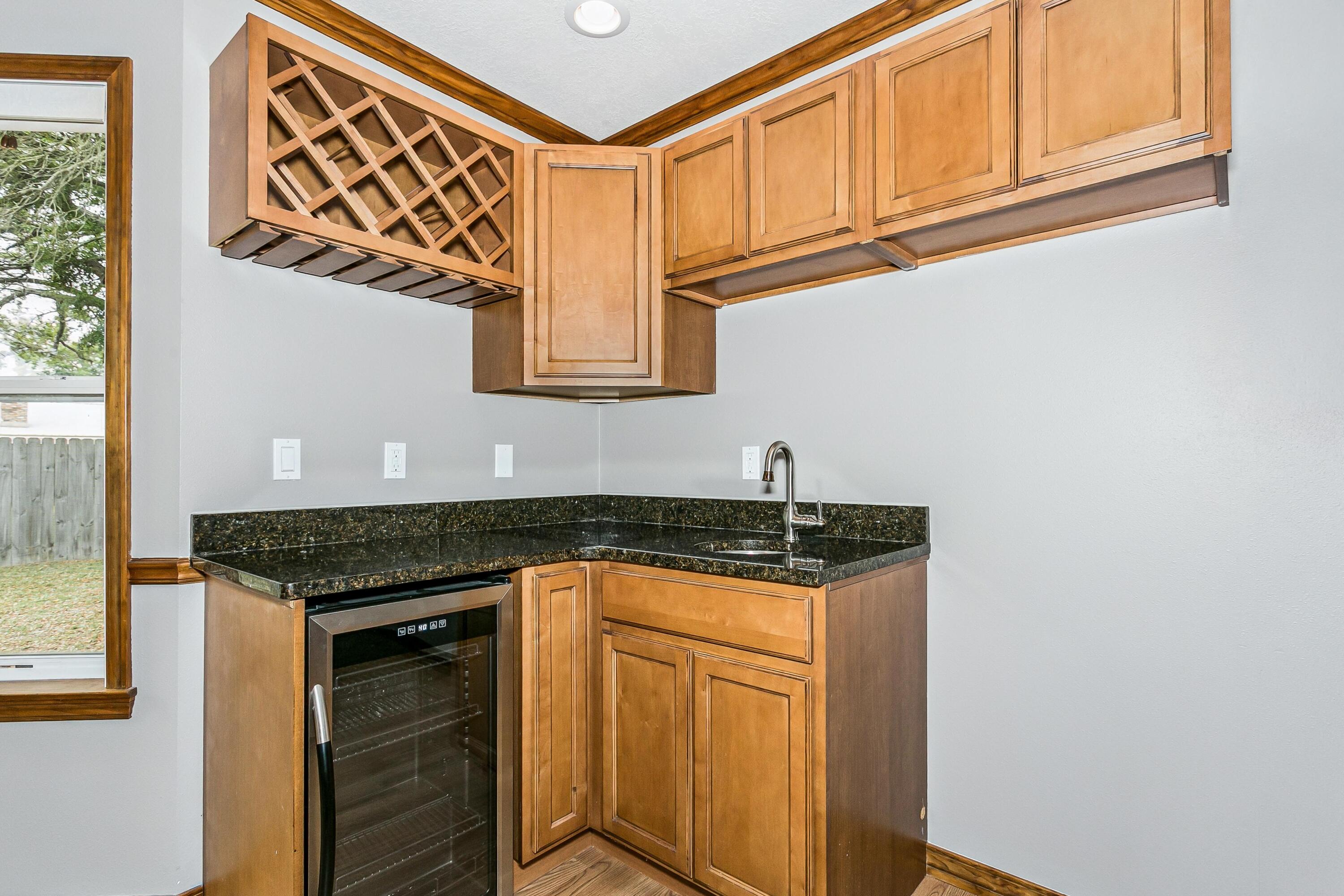 OAKRIDGE MANOR LOT 22 - Residential