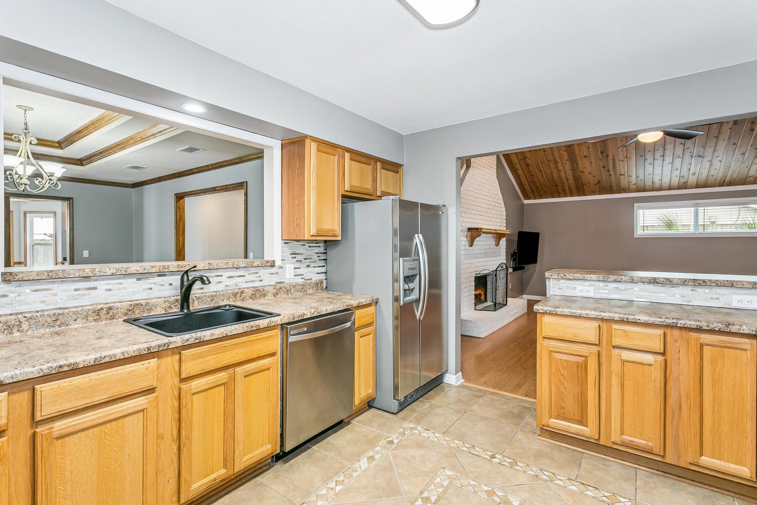 OAKRIDGE MANOR LOT 22 - Residential