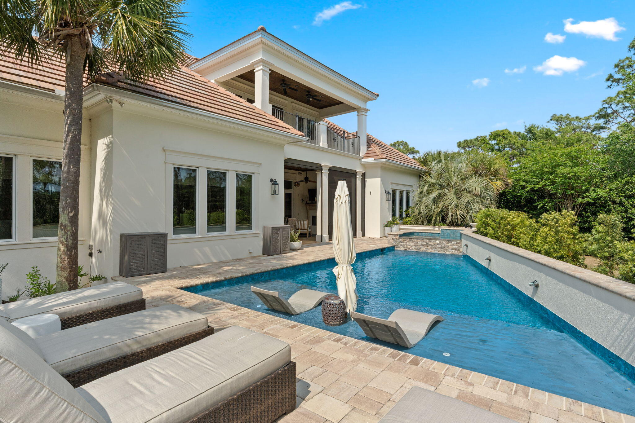 BURNT PINE - Residential