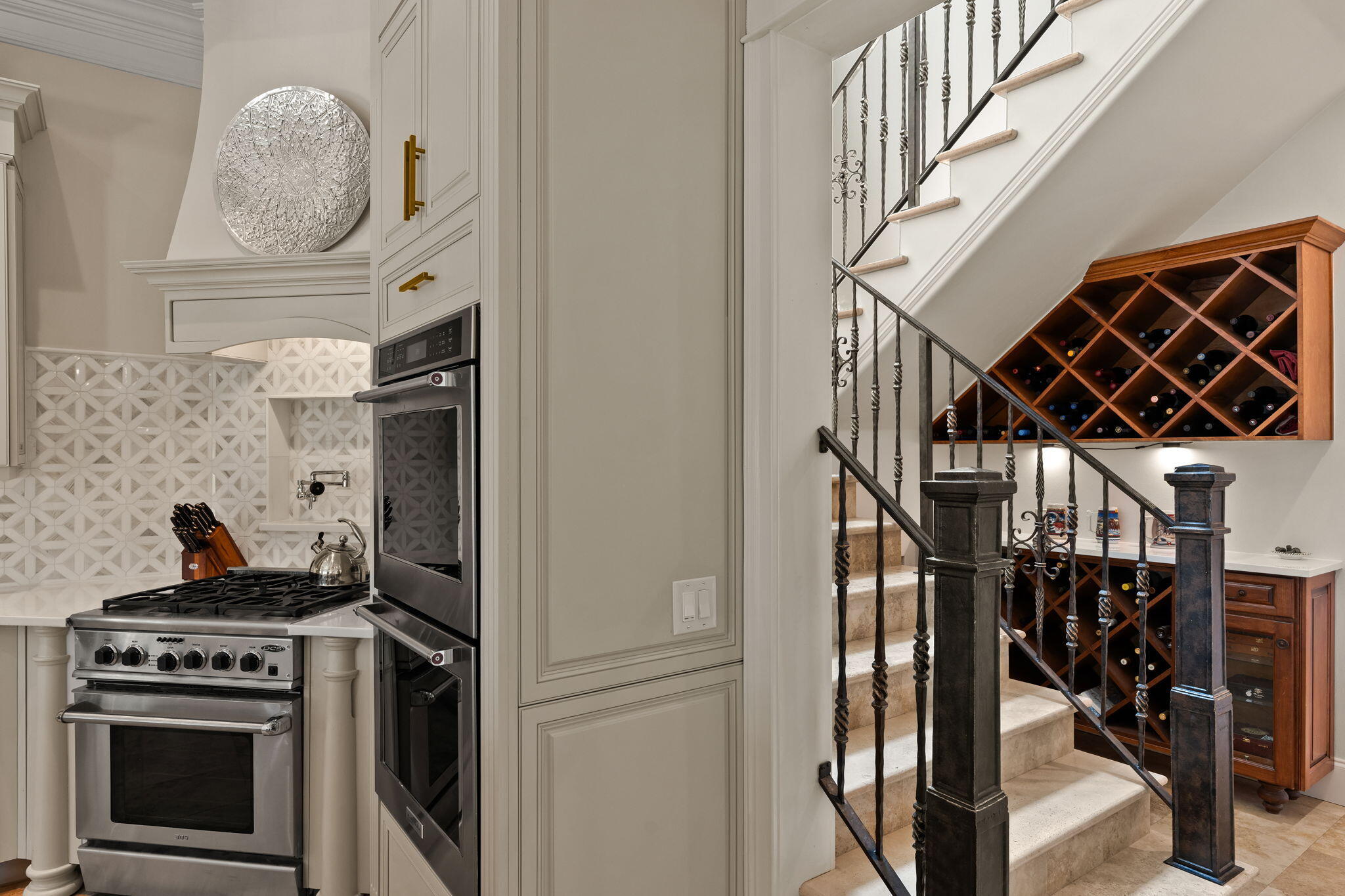 BURNT PINE - Residential