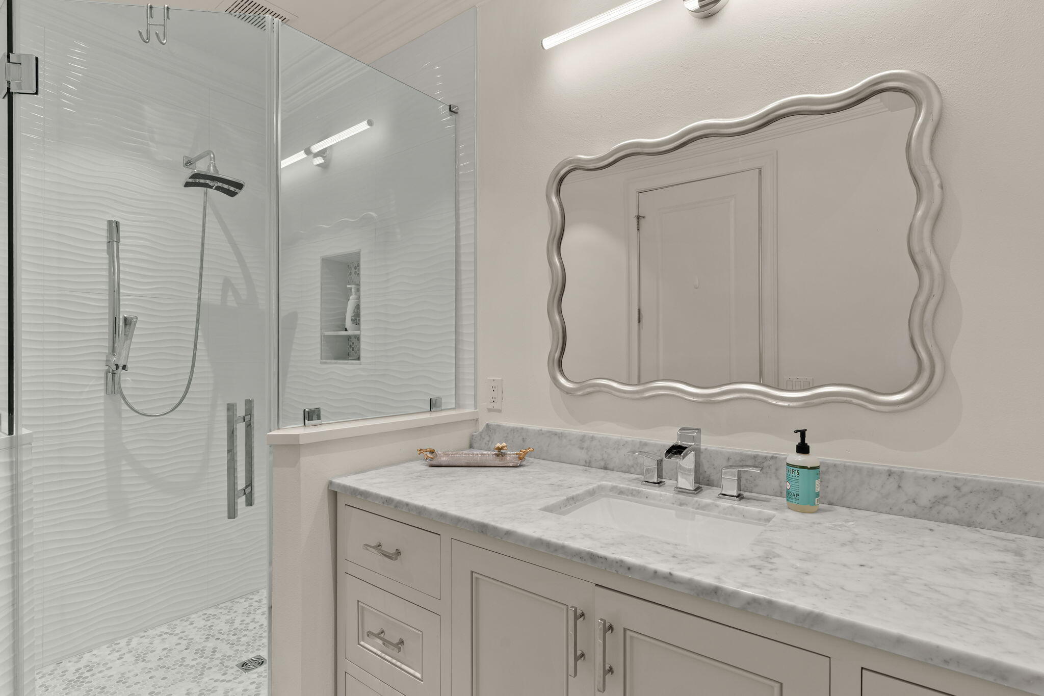 BURNT PINE - Residential