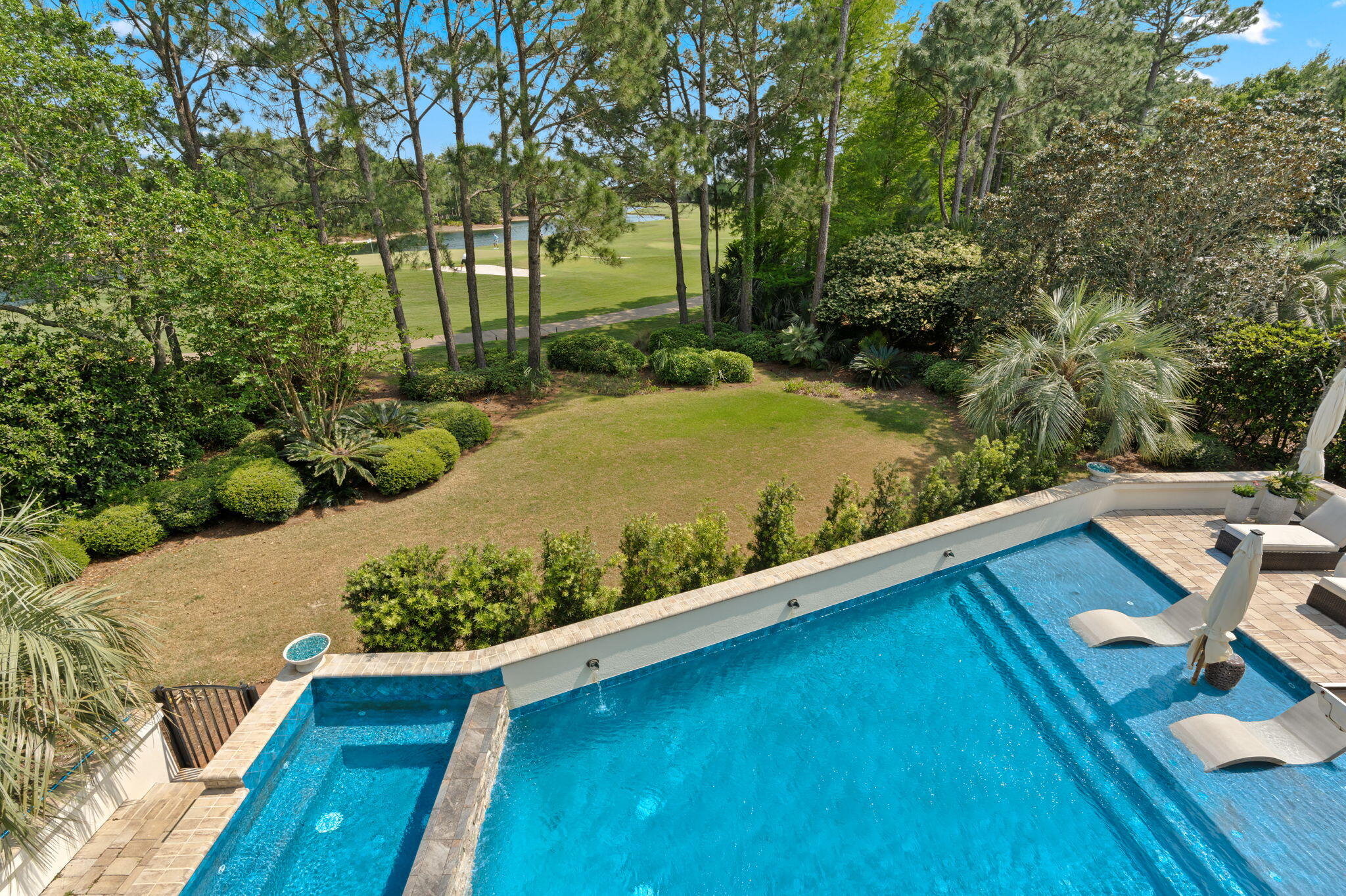 BURNT PINE - Residential