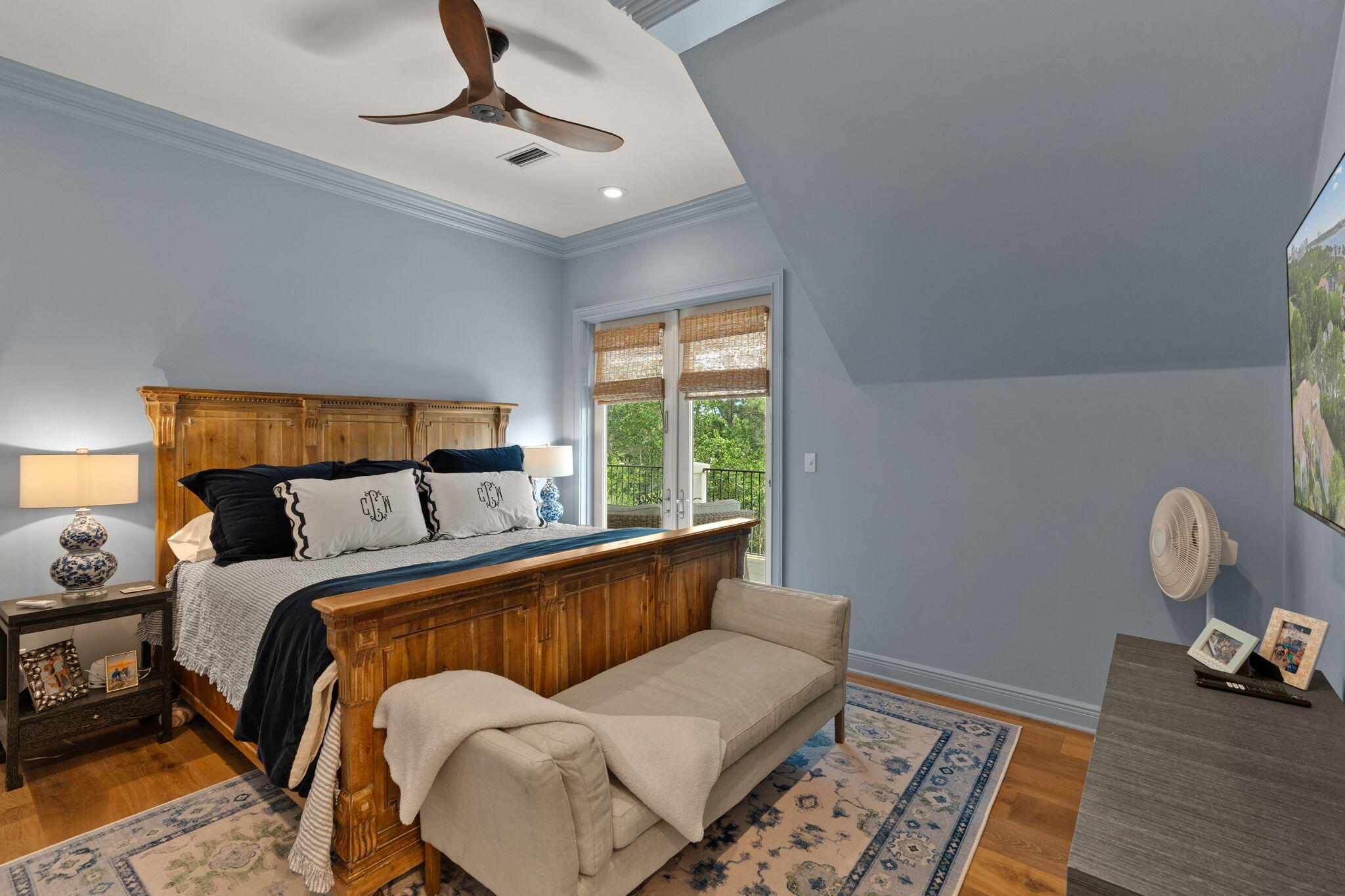 BURNT PINE - Residential