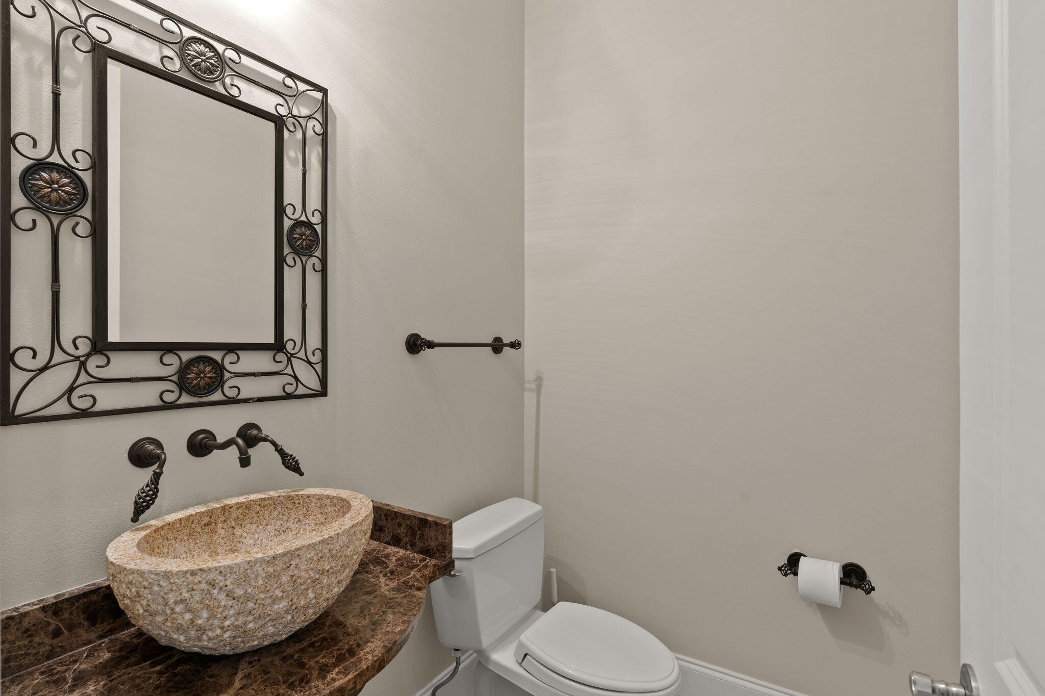 BURNT PINE - Residential