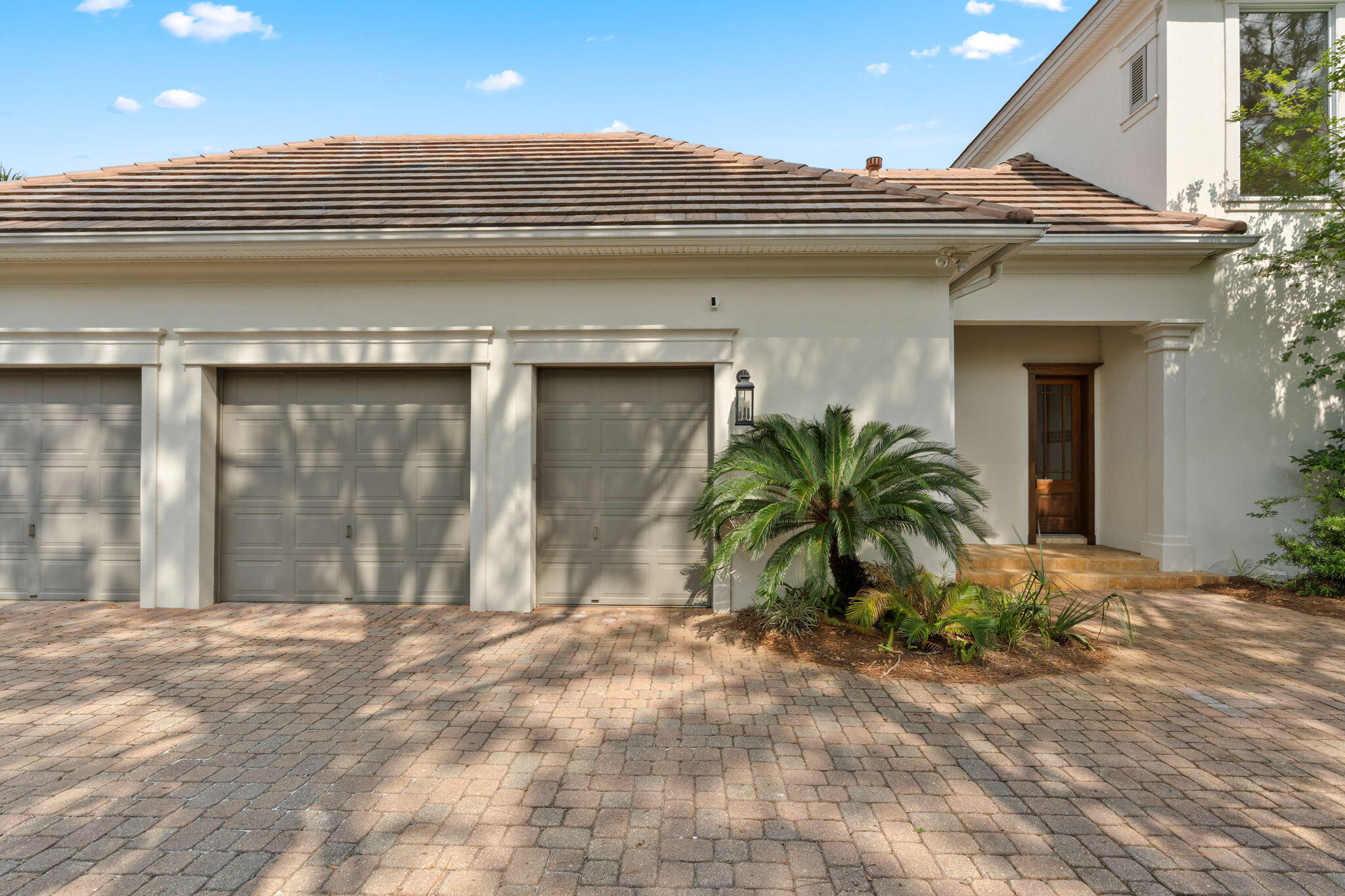 BURNT PINE - Residential