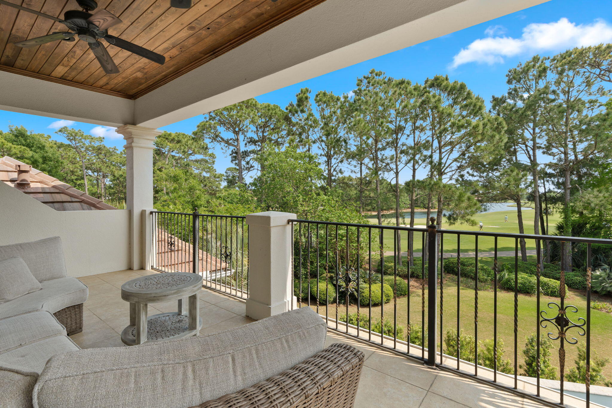 BURNT PINE - Residential