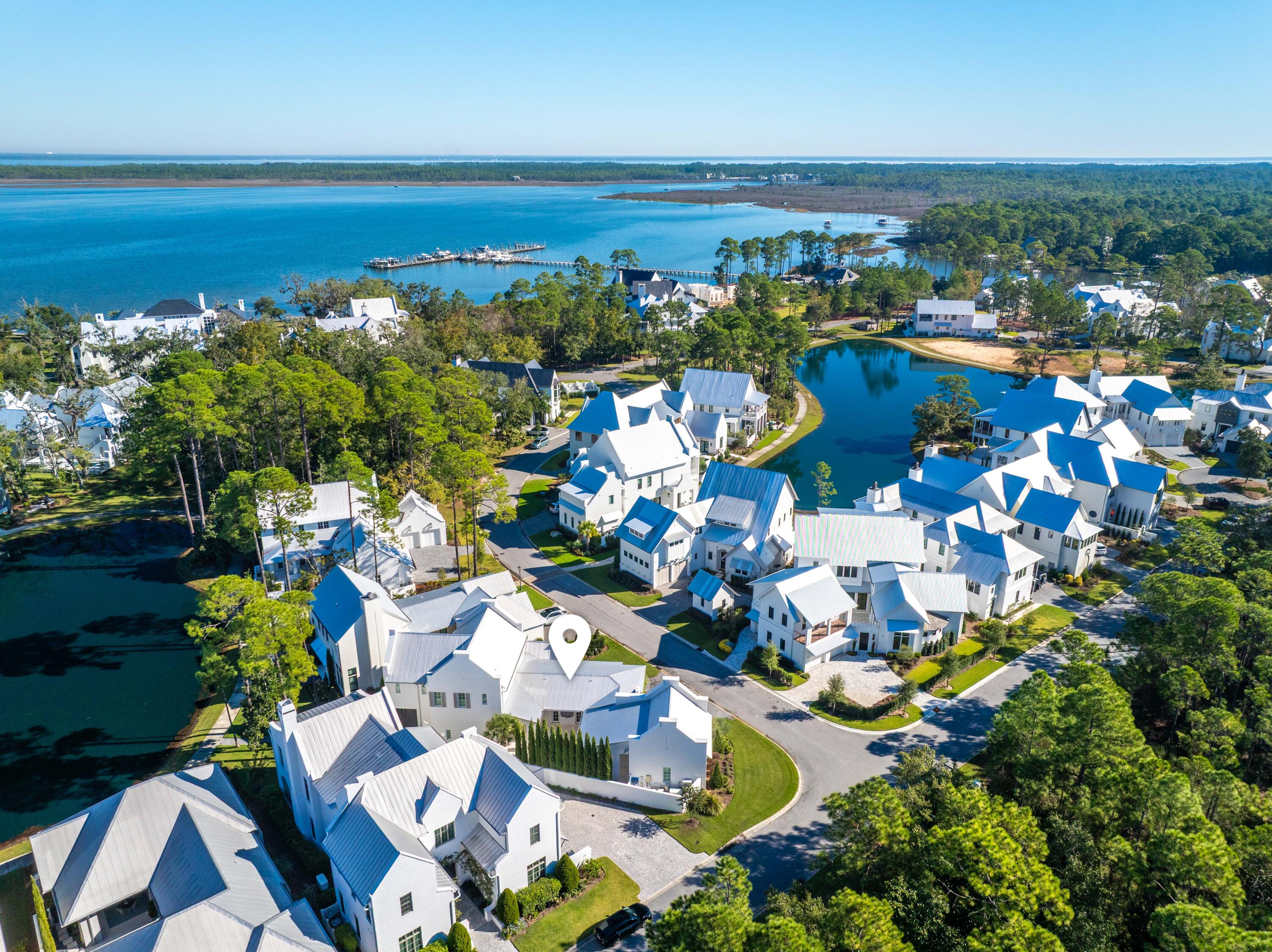 CHURCHILL OAKS - Residential