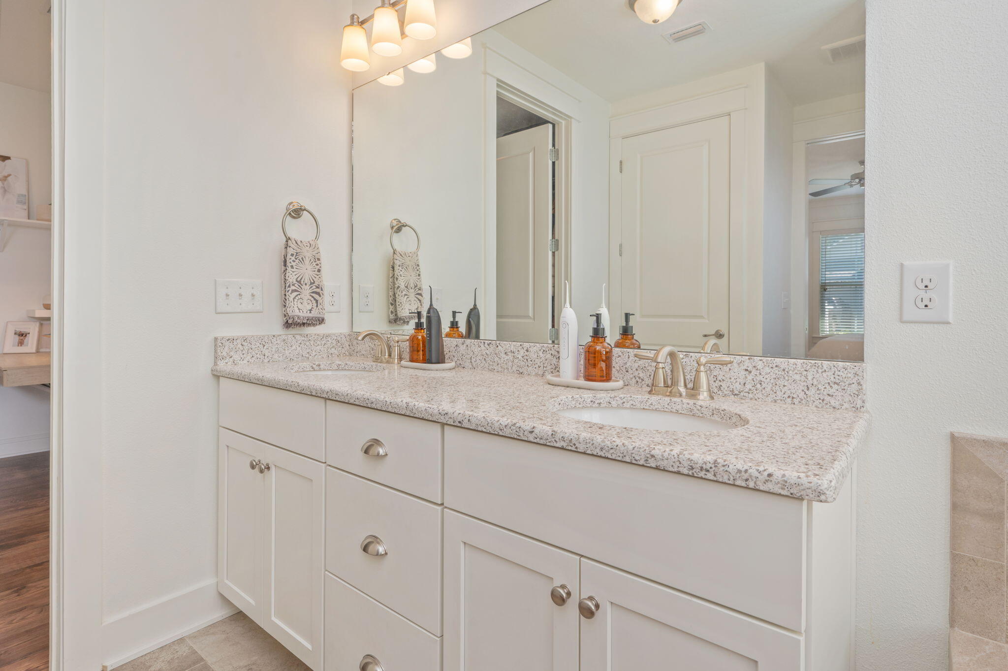 MARINA VILLAGE - Residential