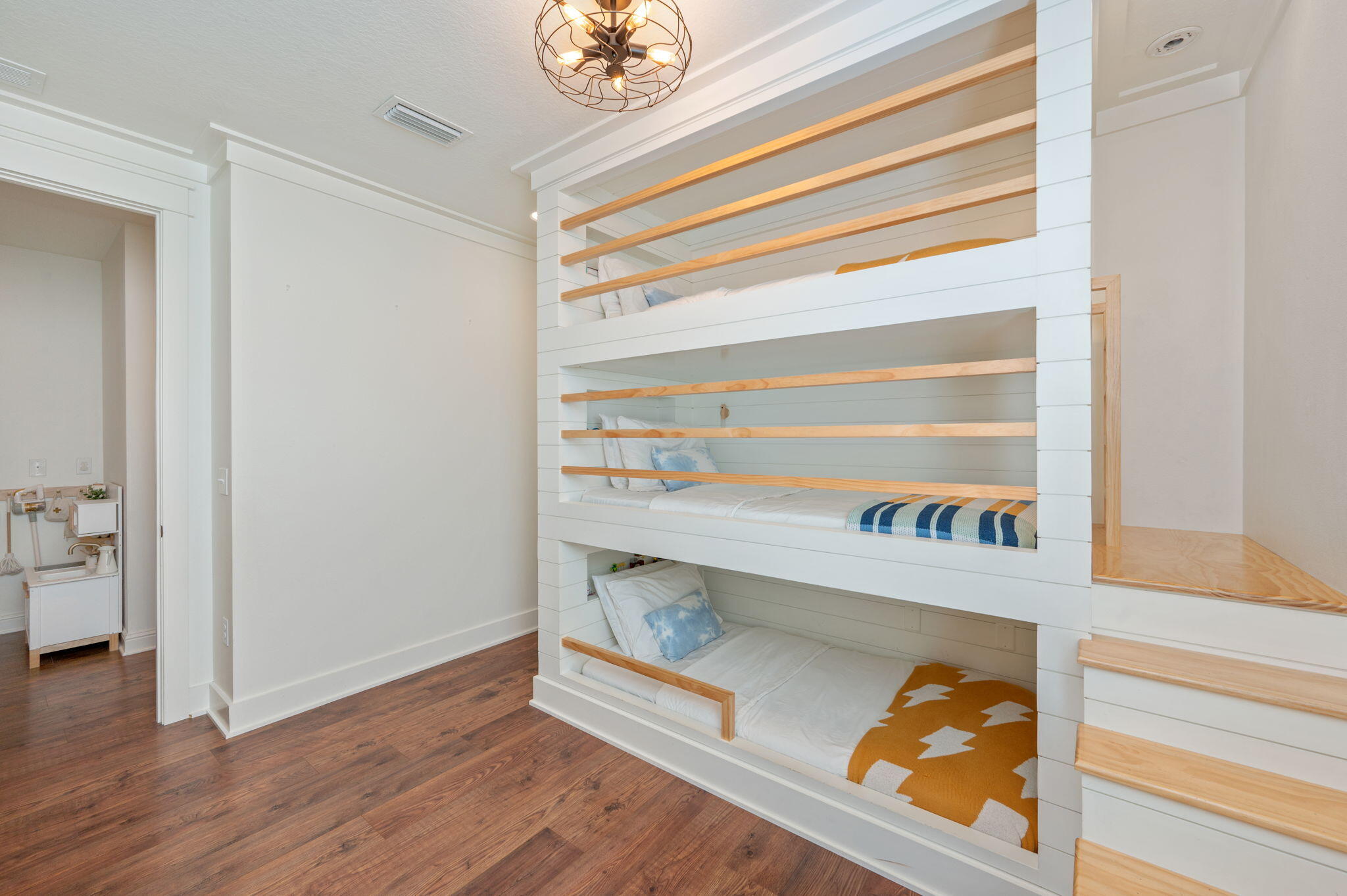 MARINA VILLAGE - Residential