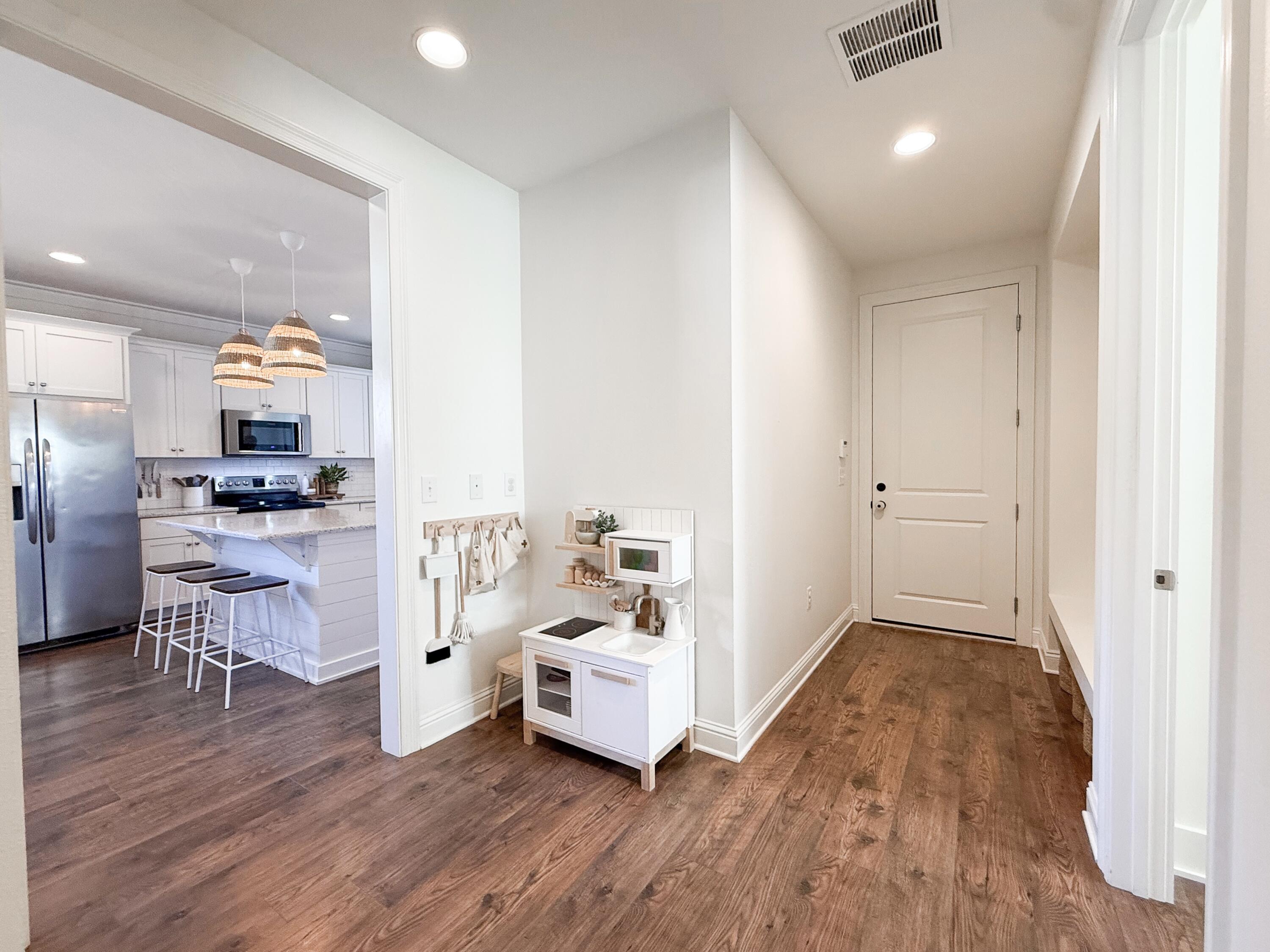 MARINA VILLAGE - Residential