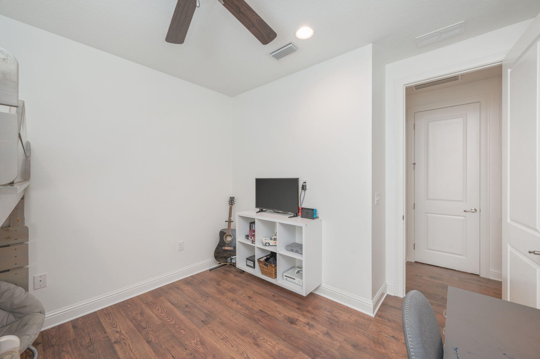 MARINA VILLAGE - Residential