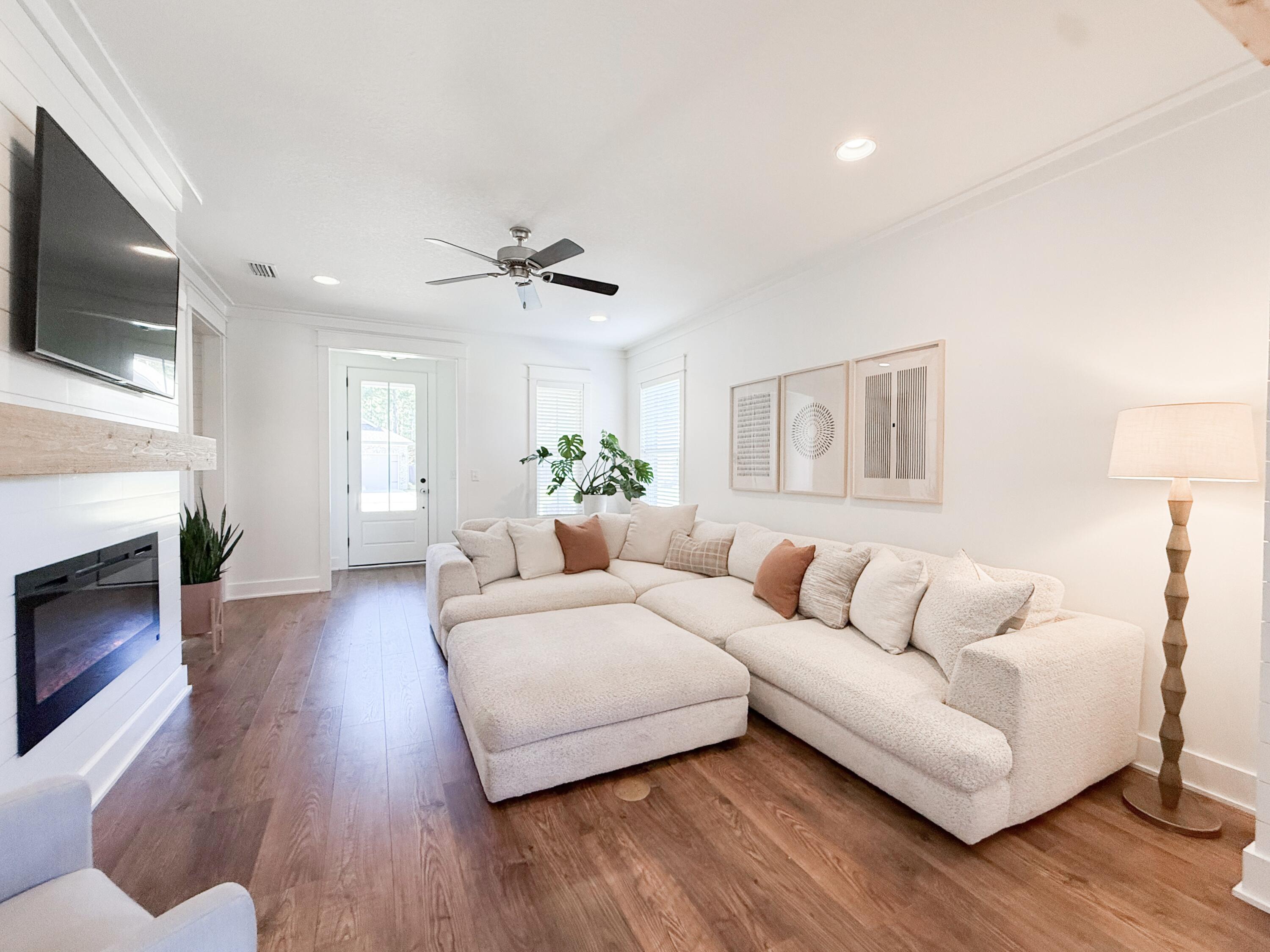 MARINA VILLAGE - Residential