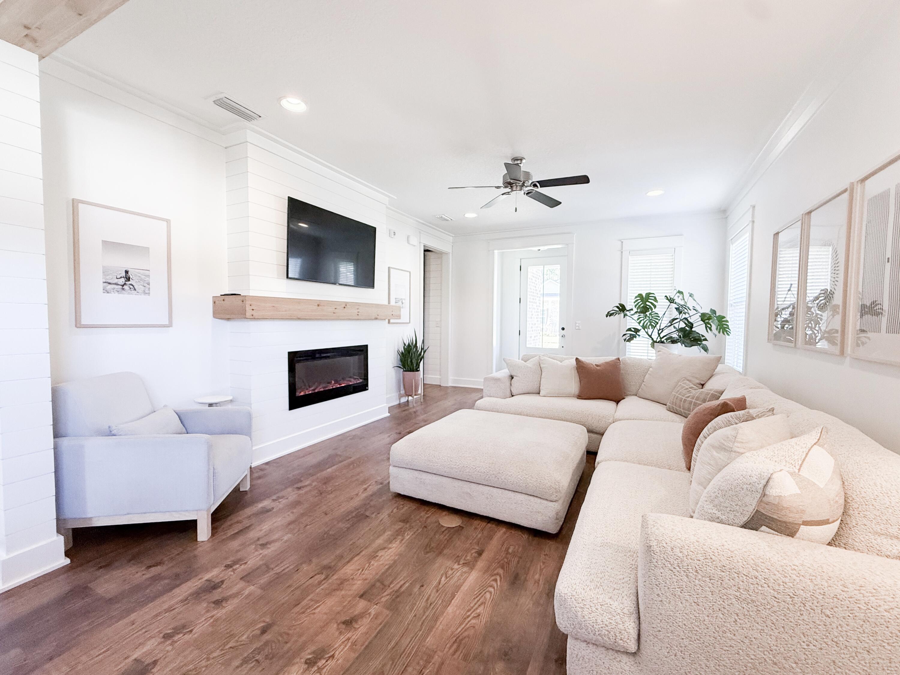 MARINA VILLAGE - Residential