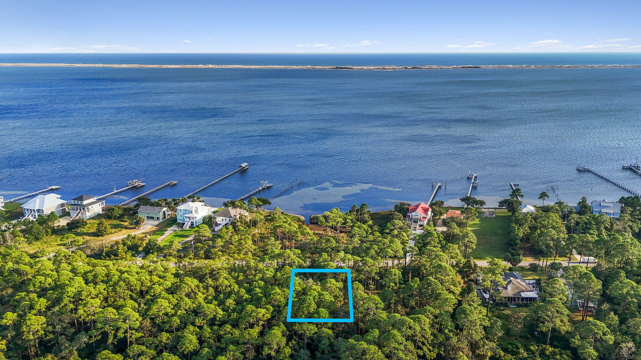 WOODLAWN SHORES 1ST ADDN - Land