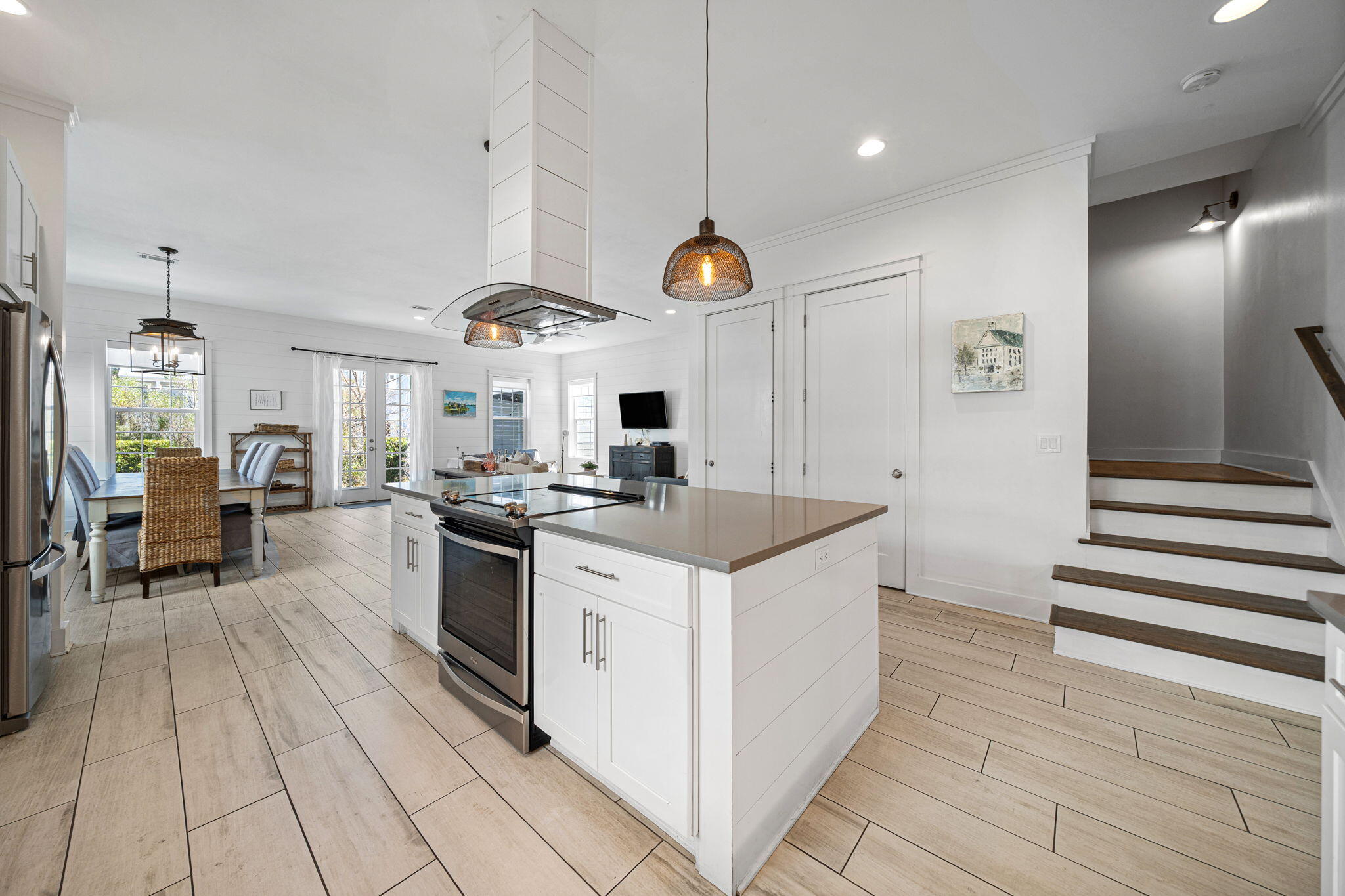 FRANGISTA BEACH 3RD ADDN - Residential