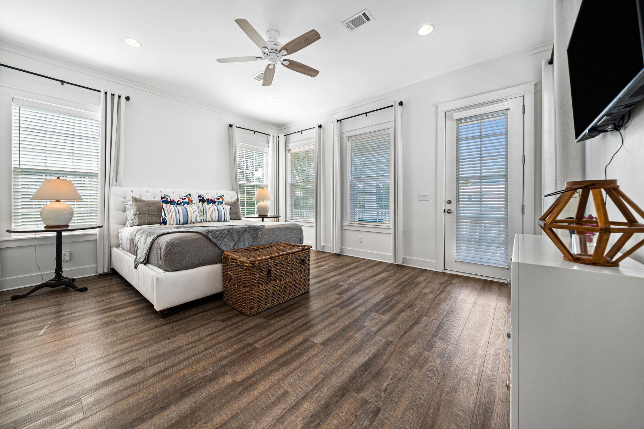 FRANGISTA BEACH 3RD ADDN - Residential