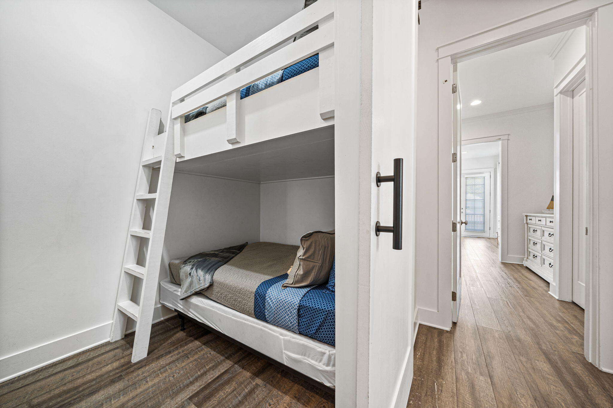 FRANGISTA BEACH 3RD ADDN - Residential