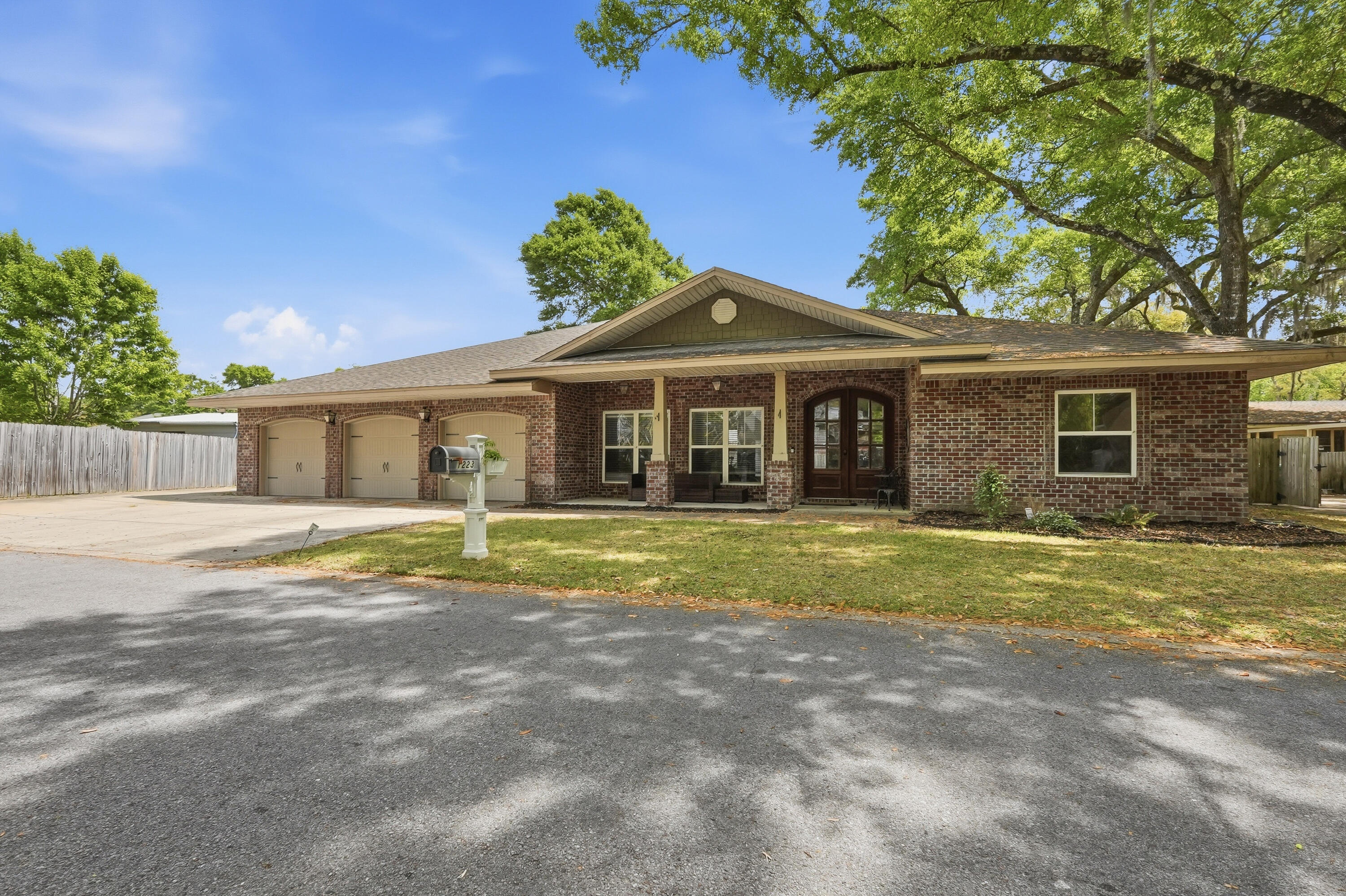 Twin Bay Estates - Residential