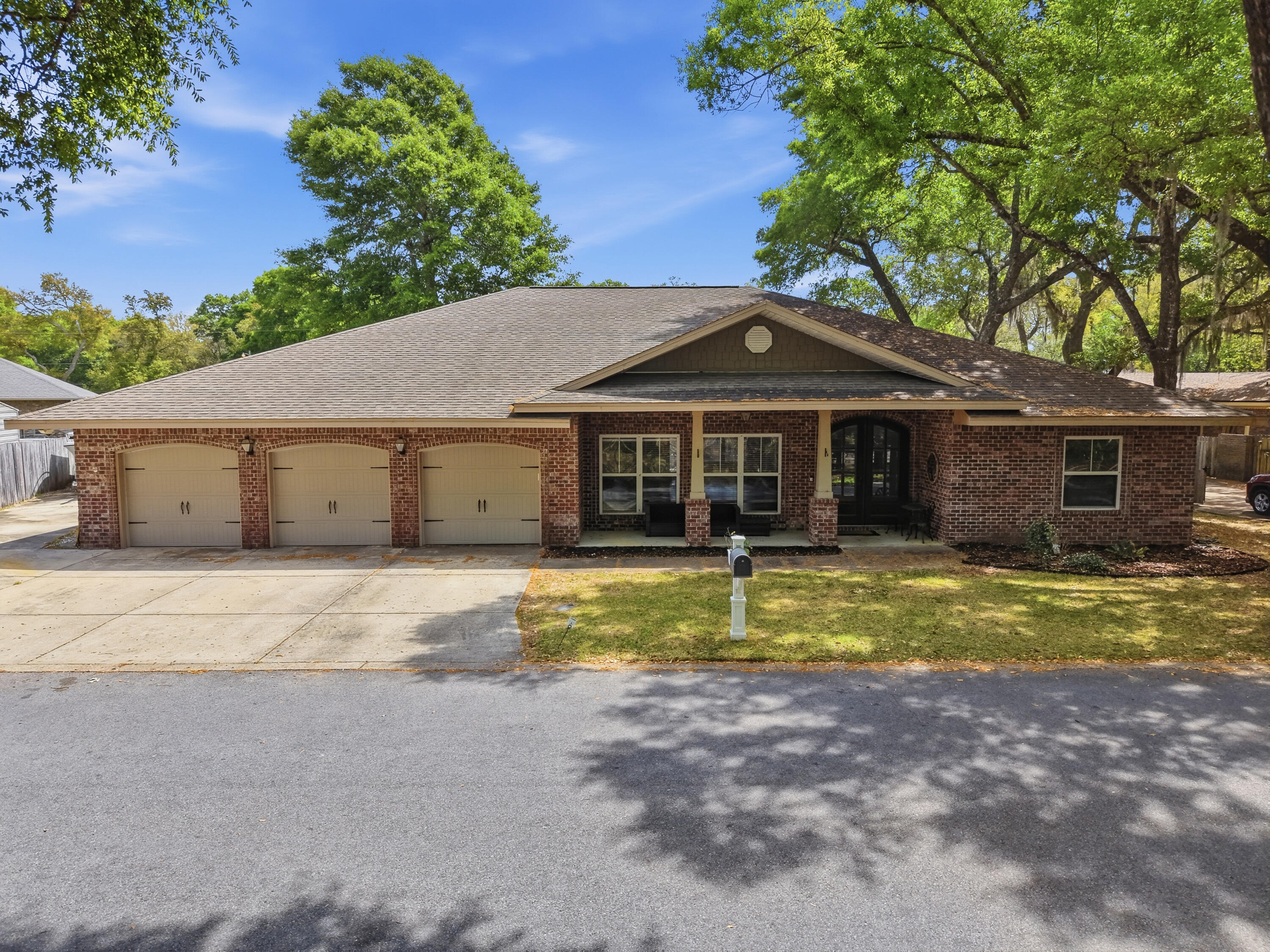 Twin Bay Estates - Residential