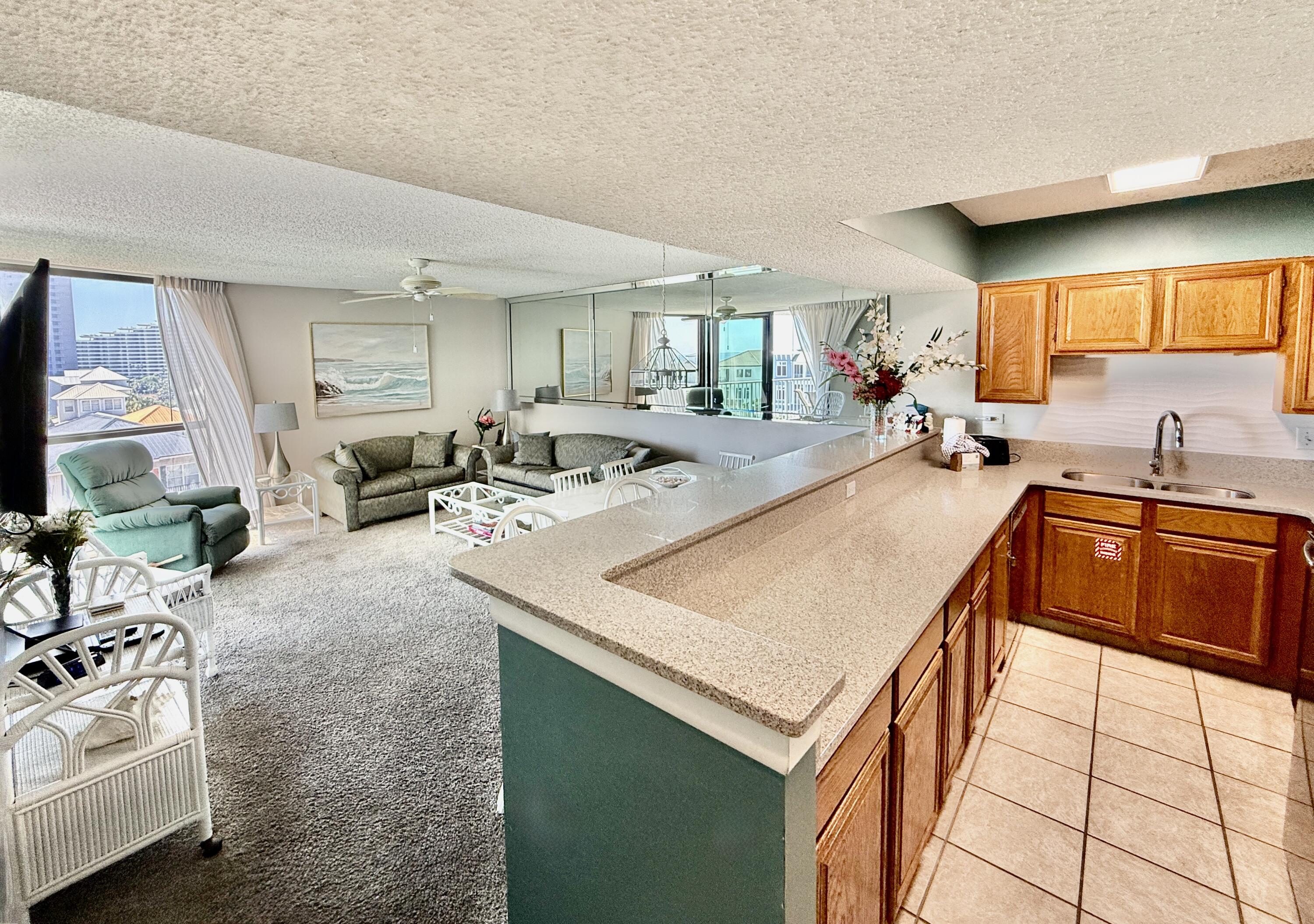 MAINSAIL CONDO PH 4 - Residential