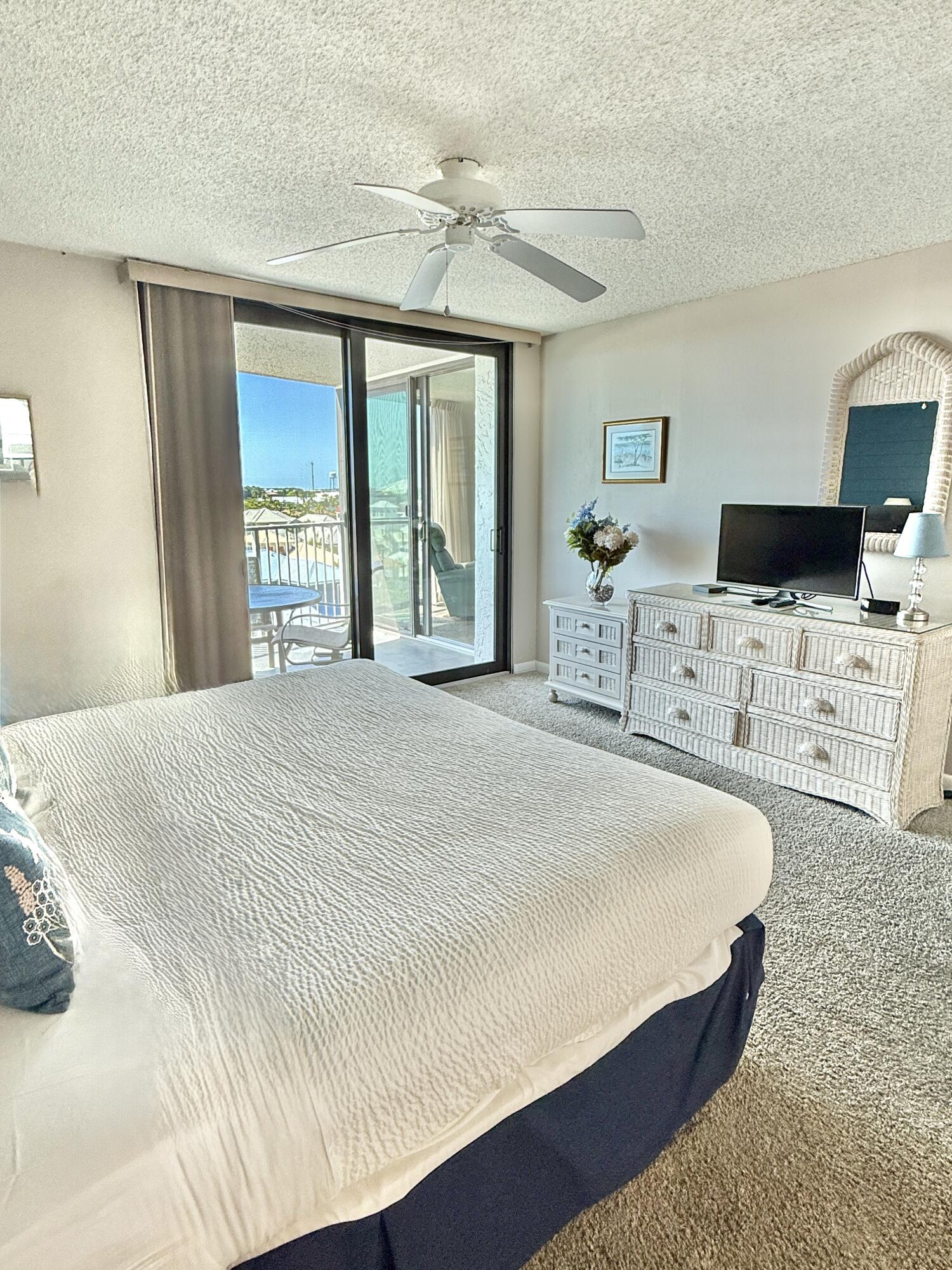 MAINSAIL CONDO PH 4 - Residential