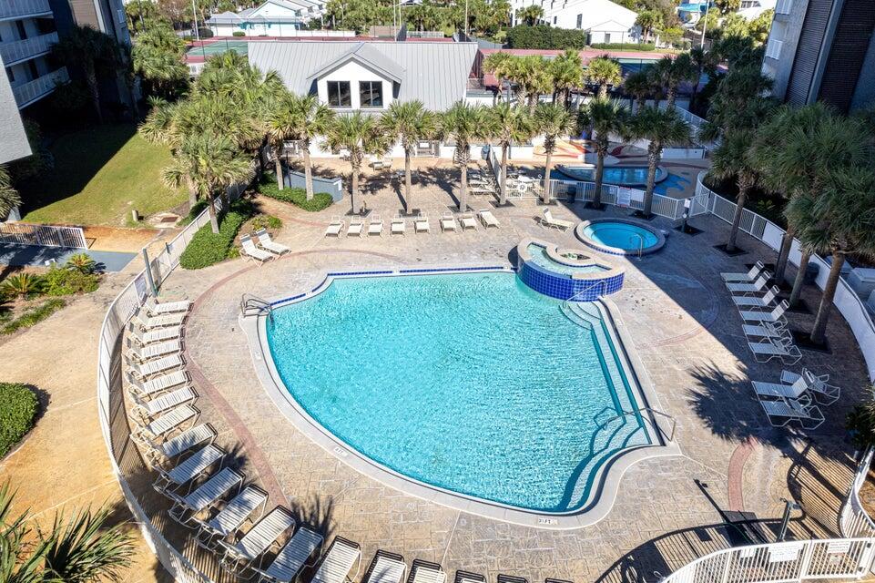 MAINSAIL CONDO PH 4 - Residential