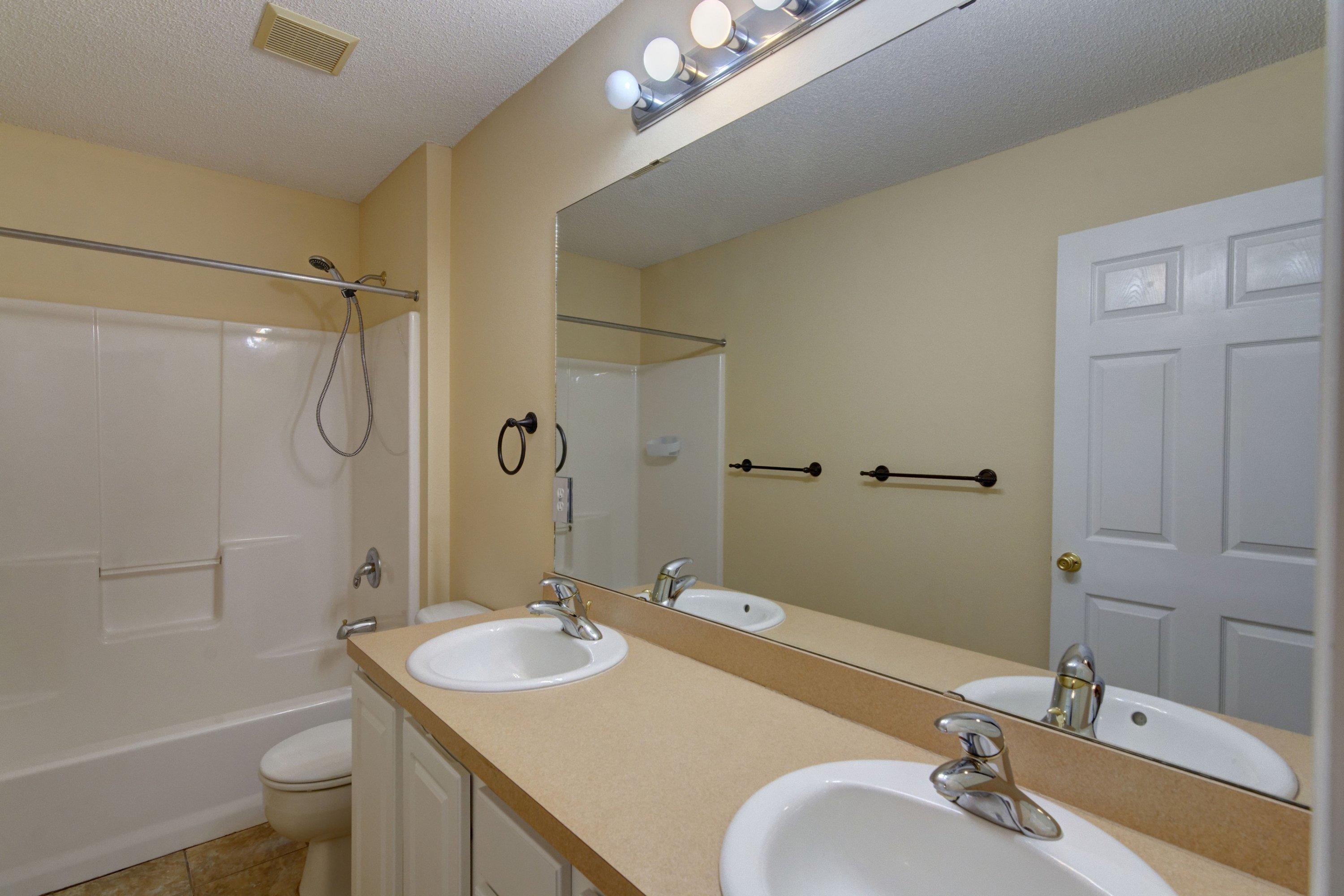 KELLIE'S WAY - Residential