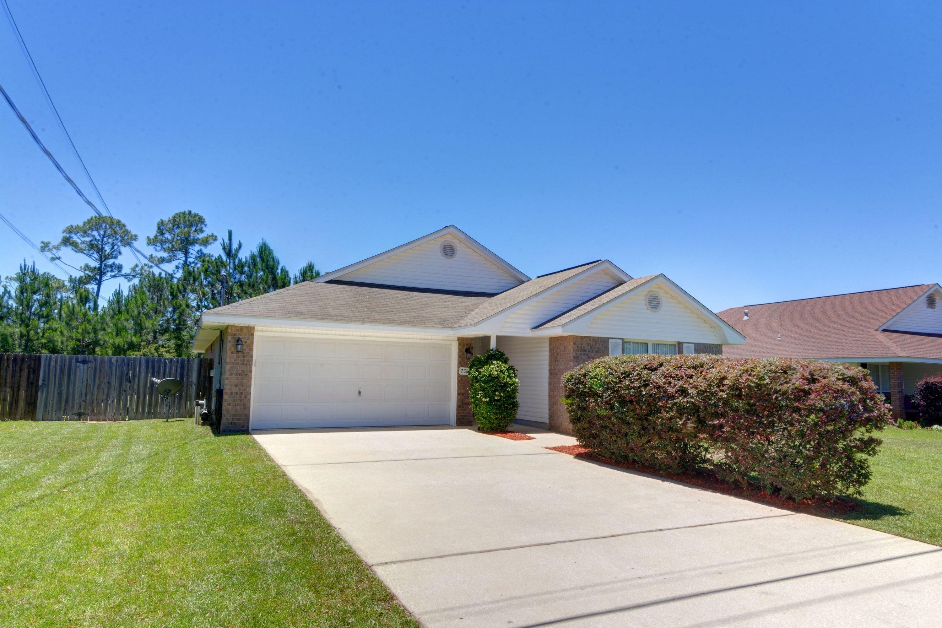 KELLIE'S WAY - Residential