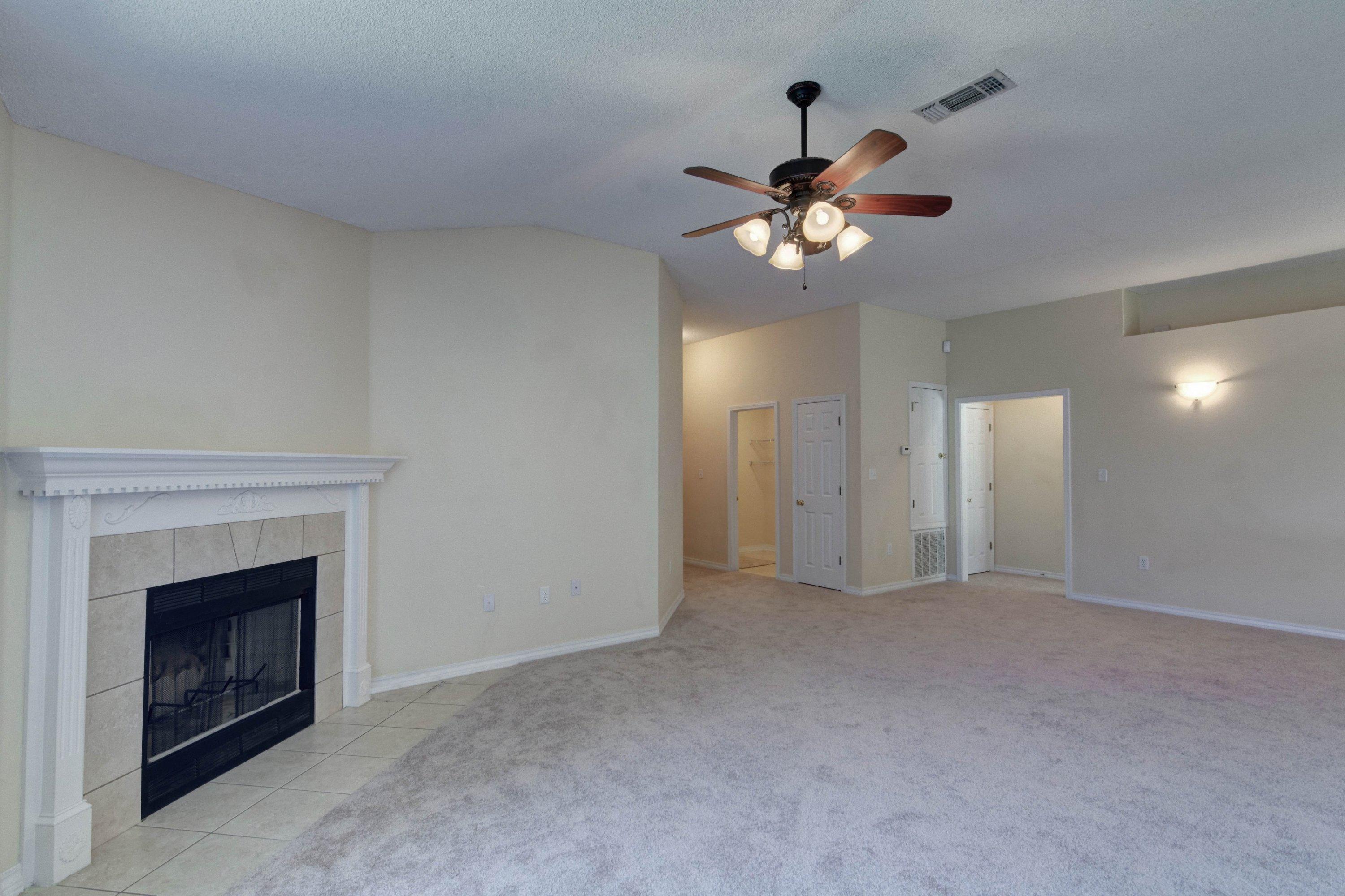 KELLIE'S WAY - Residential