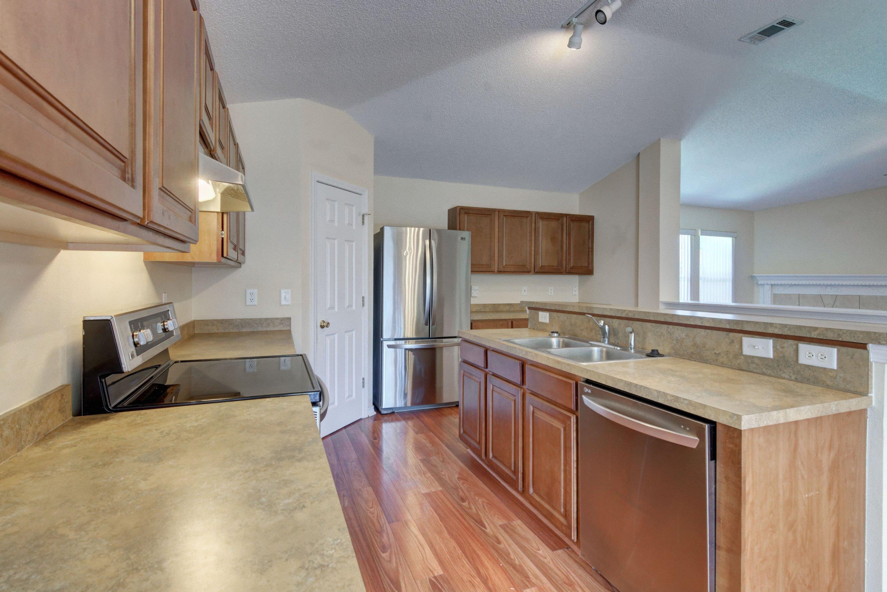 KELLIE'S WAY - Residential