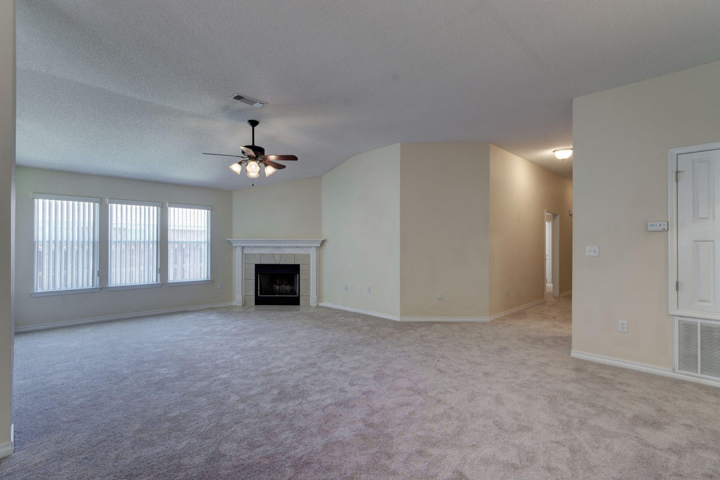 KELLIE'S WAY - Residential