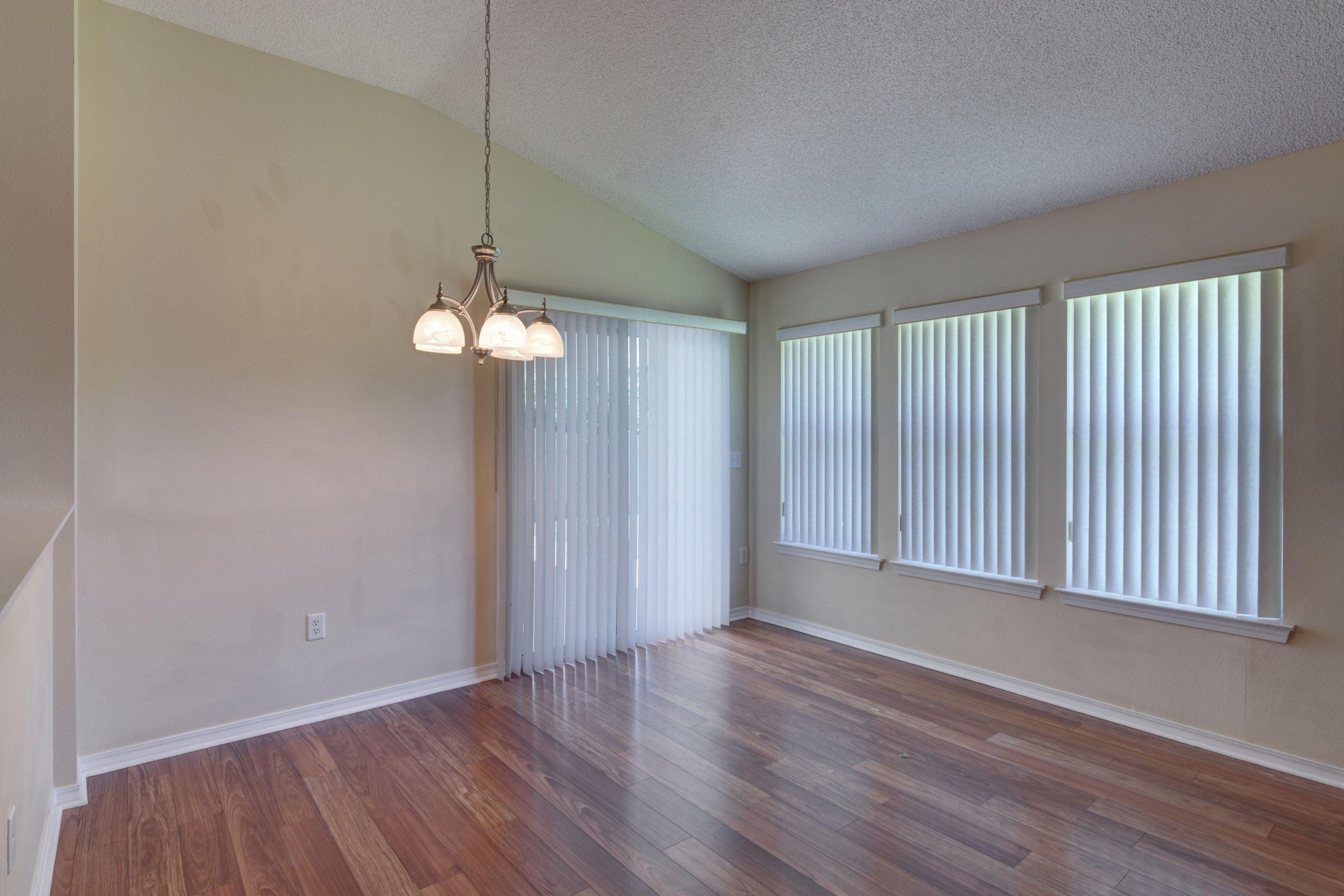 KELLIE'S WAY - Residential