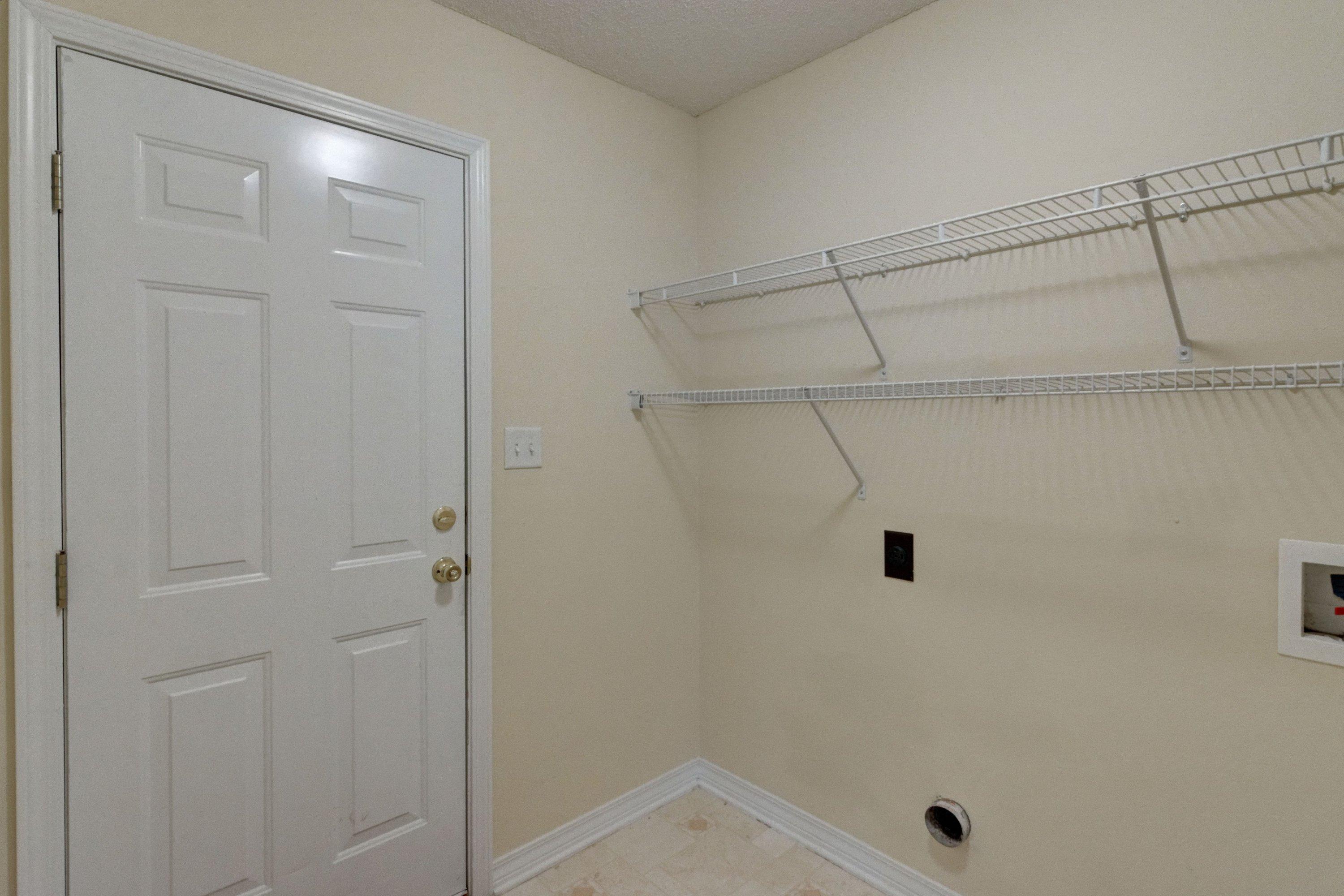 KELLIE'S WAY - Residential