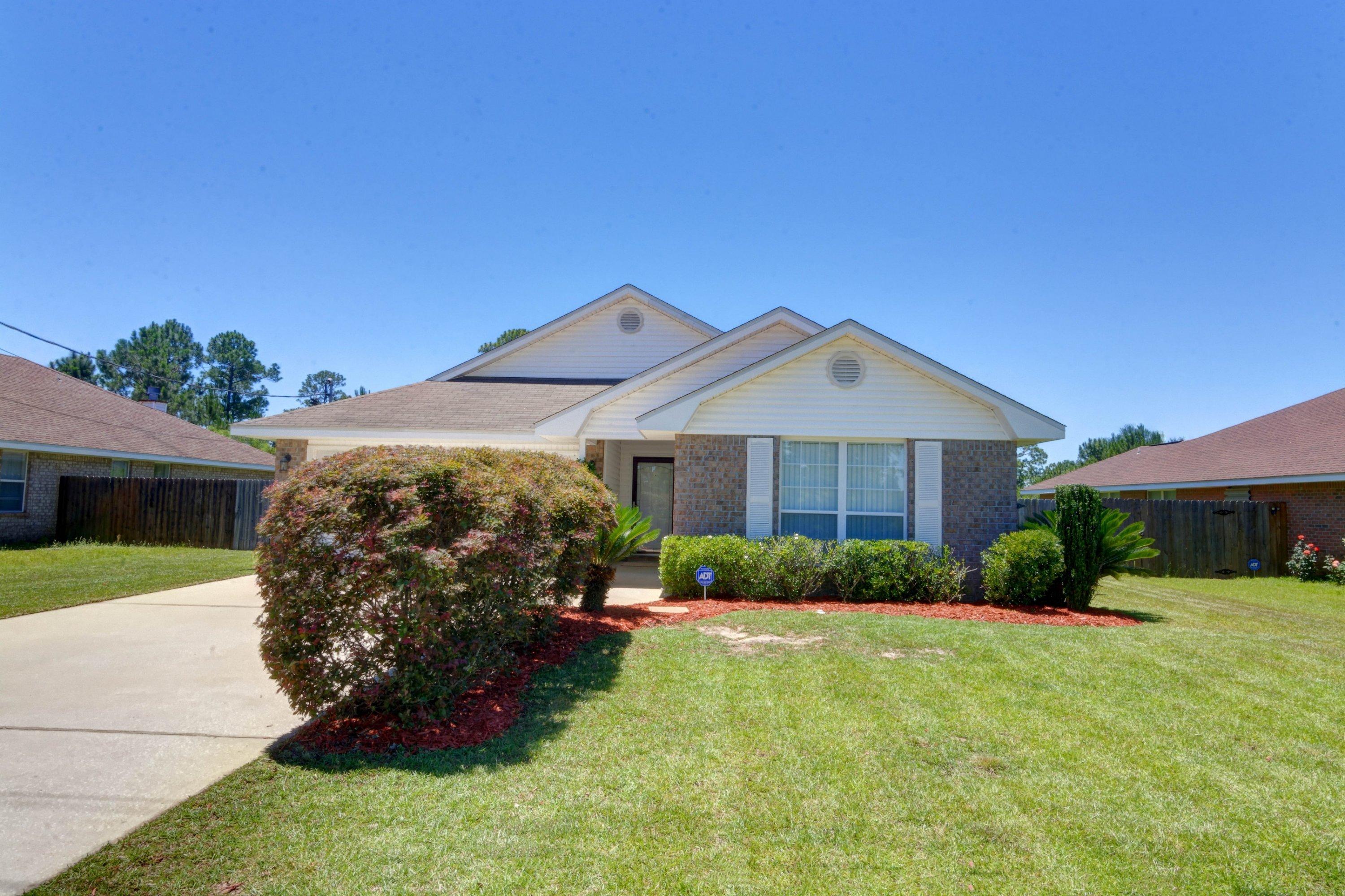 KELLIE'S WAY - Residential