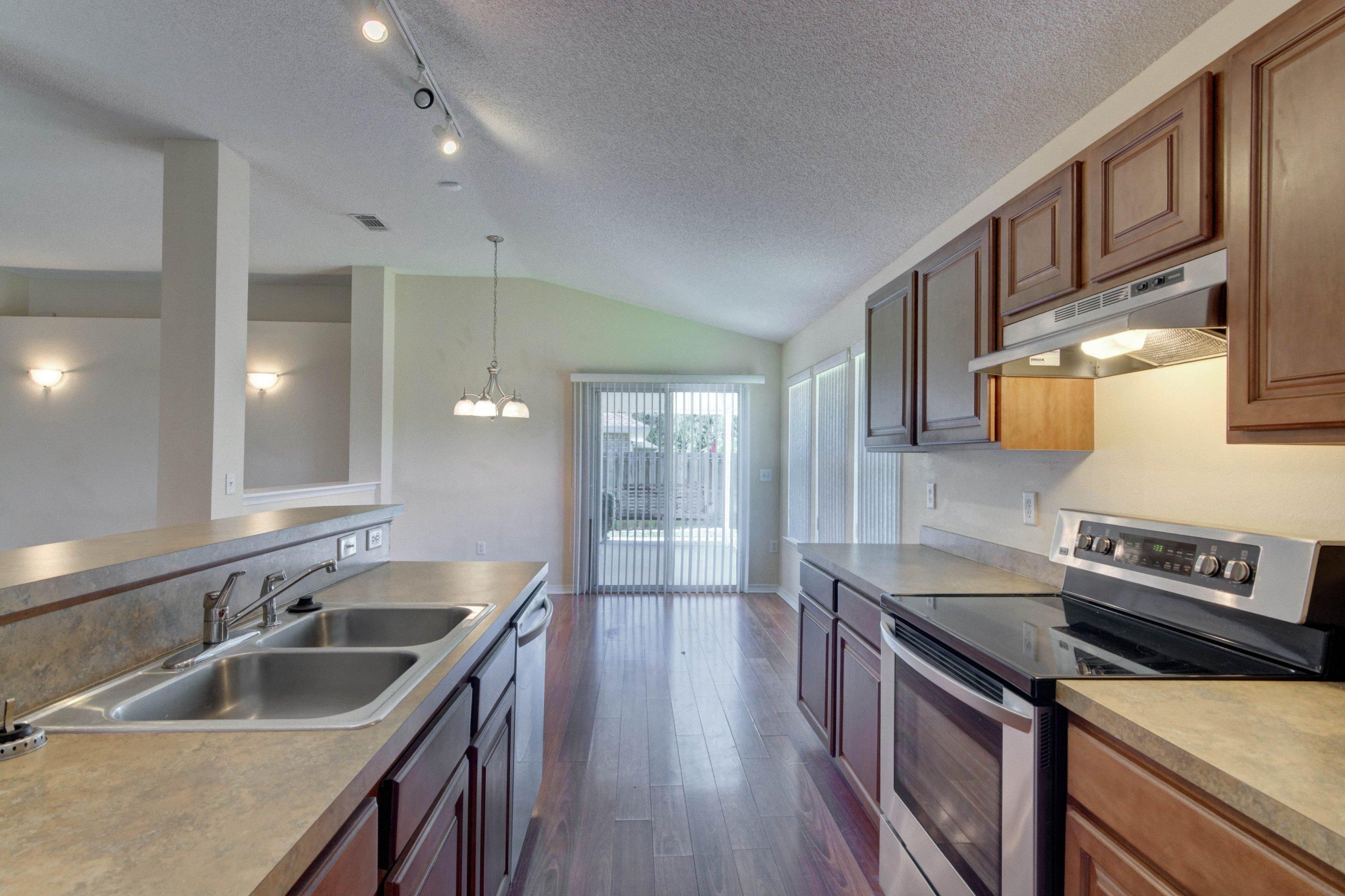 KELLIE'S WAY - Residential