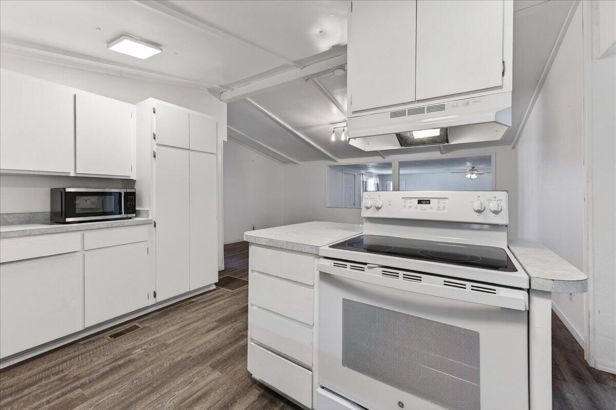 PARCELS 34 & 35 SHOAL RIVER FARMS UNREC S/D - Residential