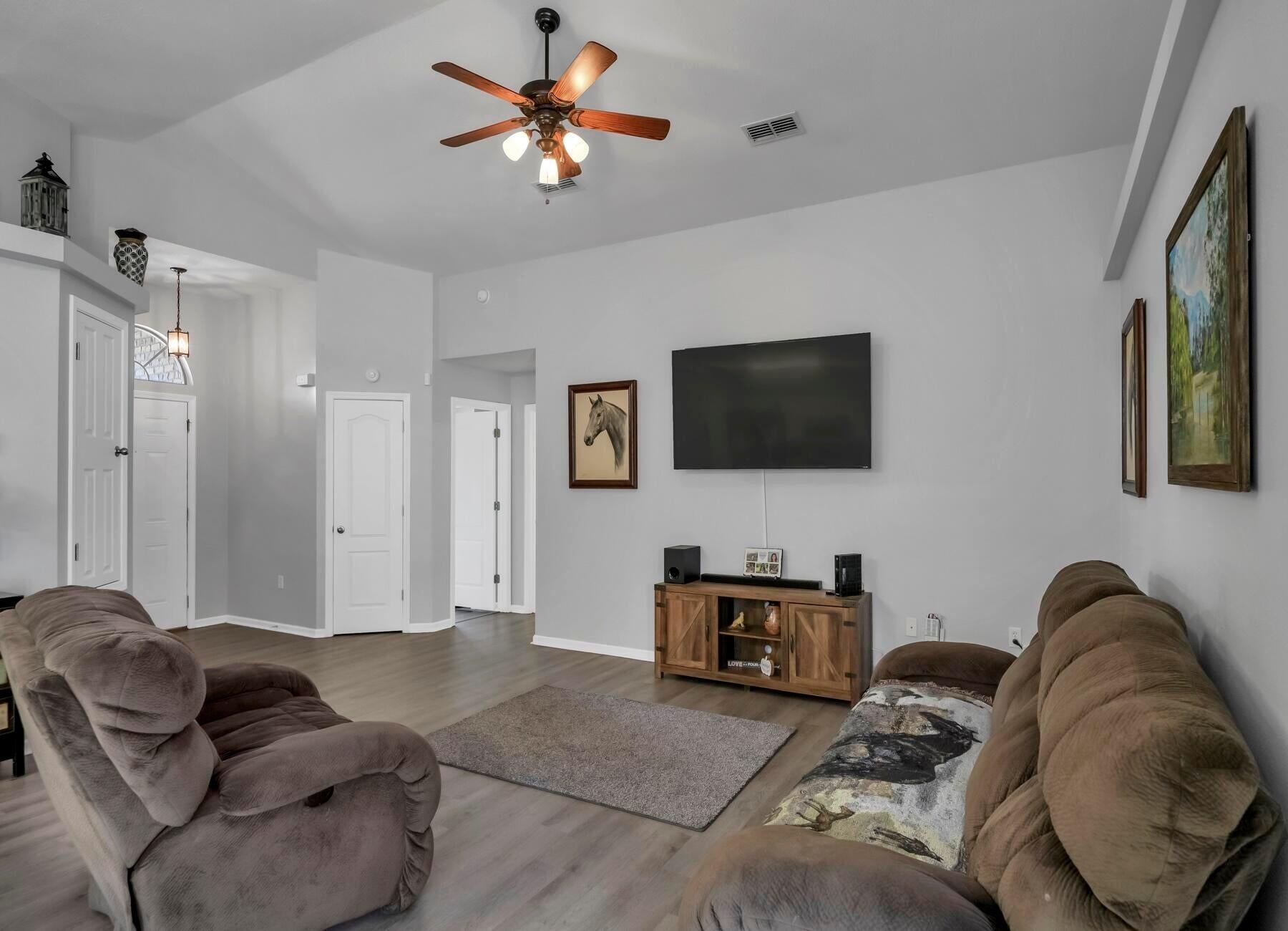 2126 Durell Lane