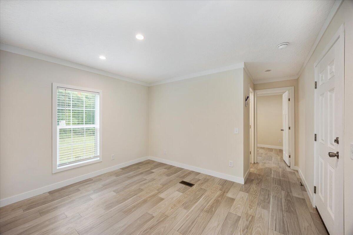 OAKWOOD HILLS UNIT 1 - Residential