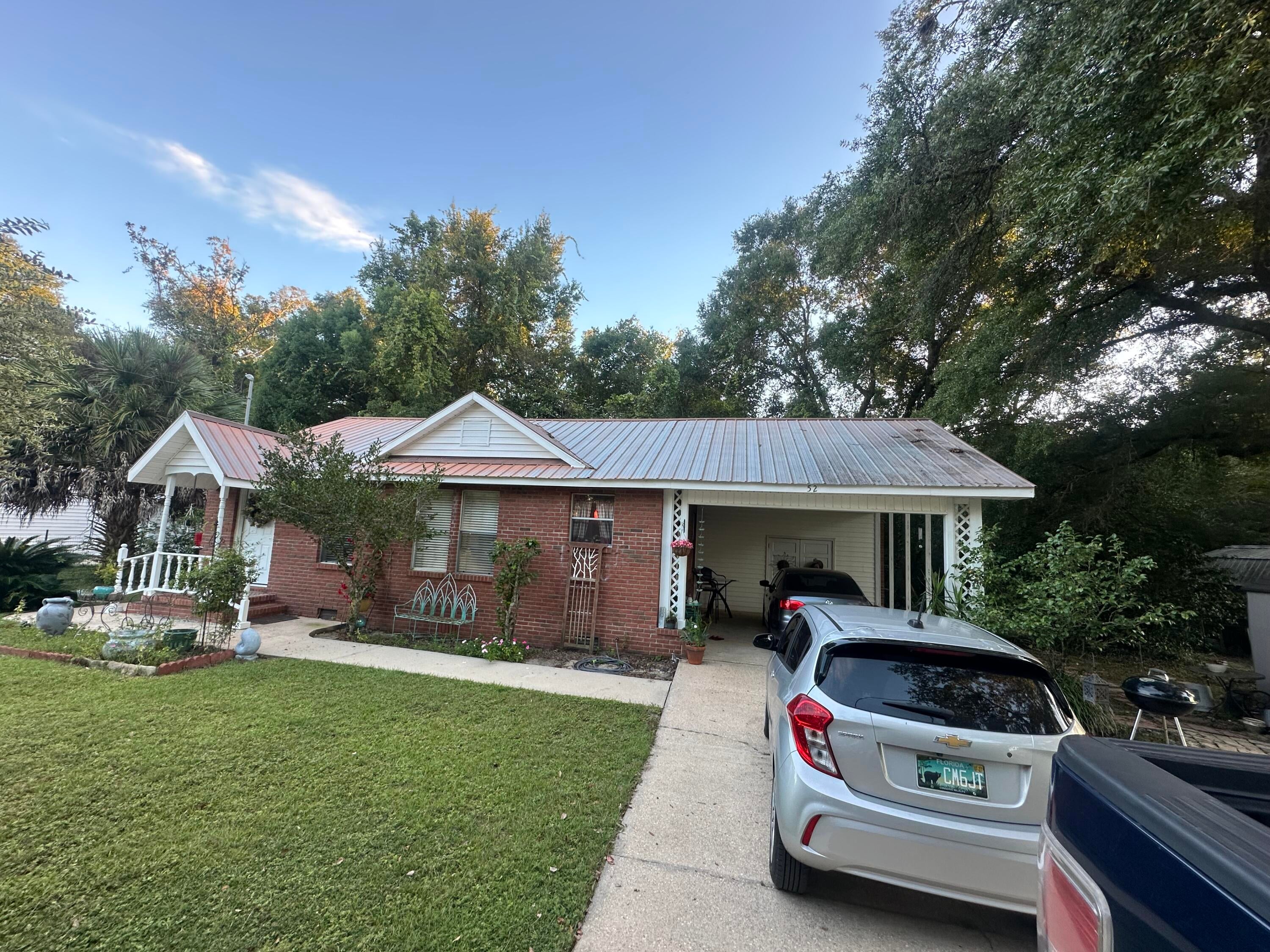52 E Orange Avenue