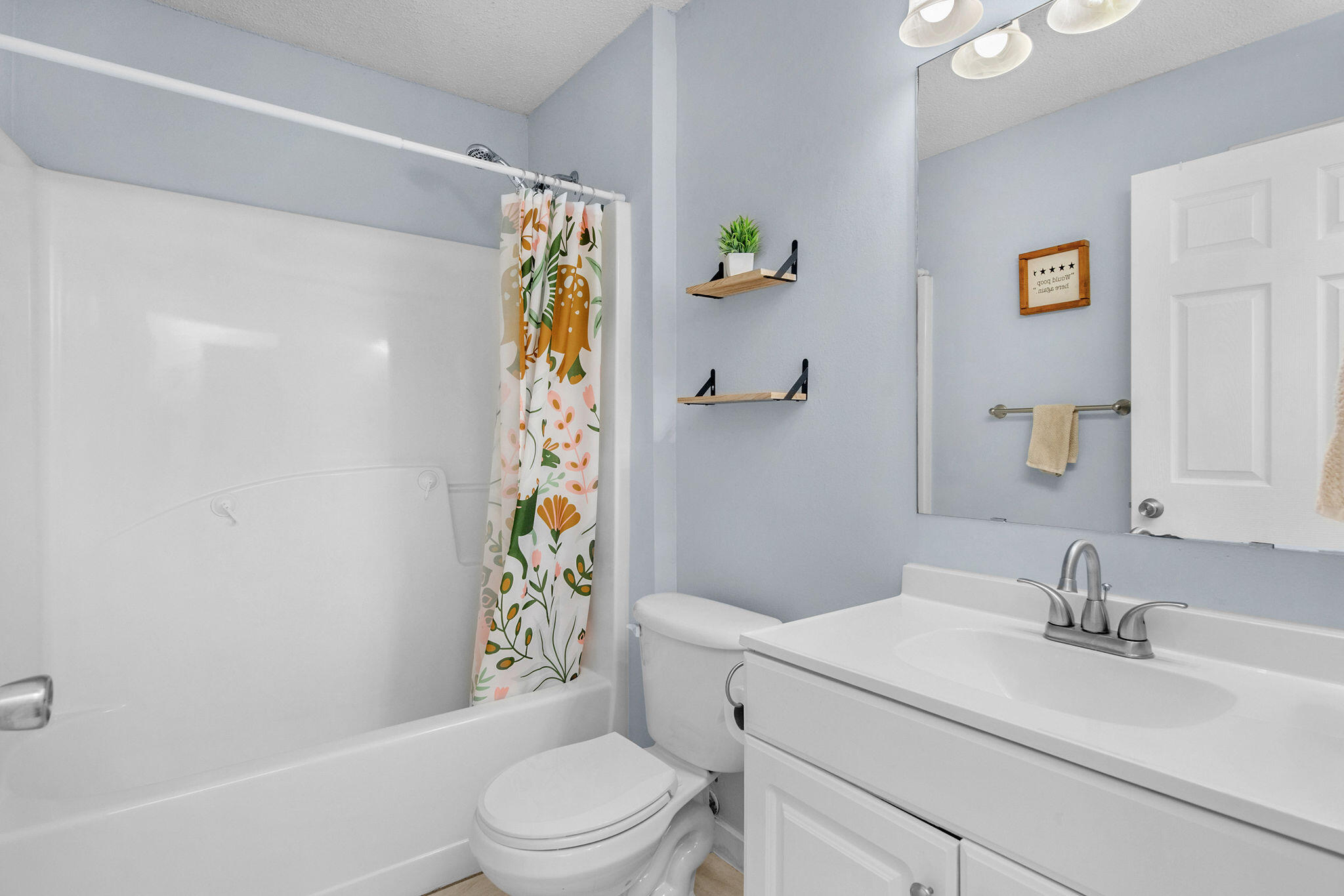 COUNTRYVIEW ESTATES 10TH ADDN - Residential