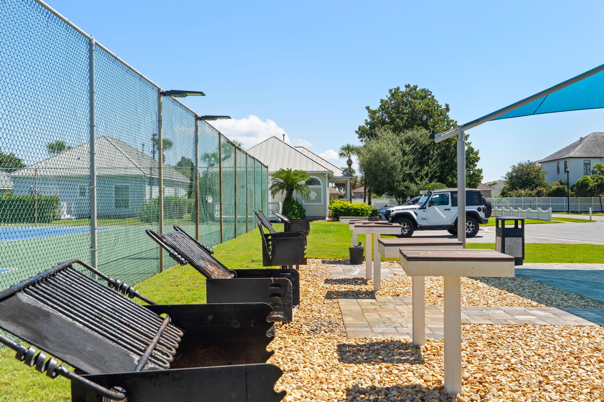 MARAVILLA CONDO 1 - Residential